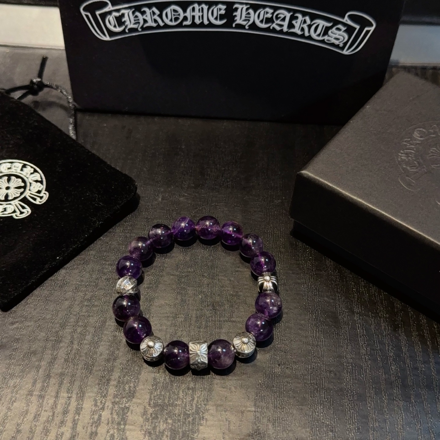  新款【专柜品质】Chrome Hearts克罗心经典复古多元素手串手链，凹凸造型不同的花纹设计风格 呈
