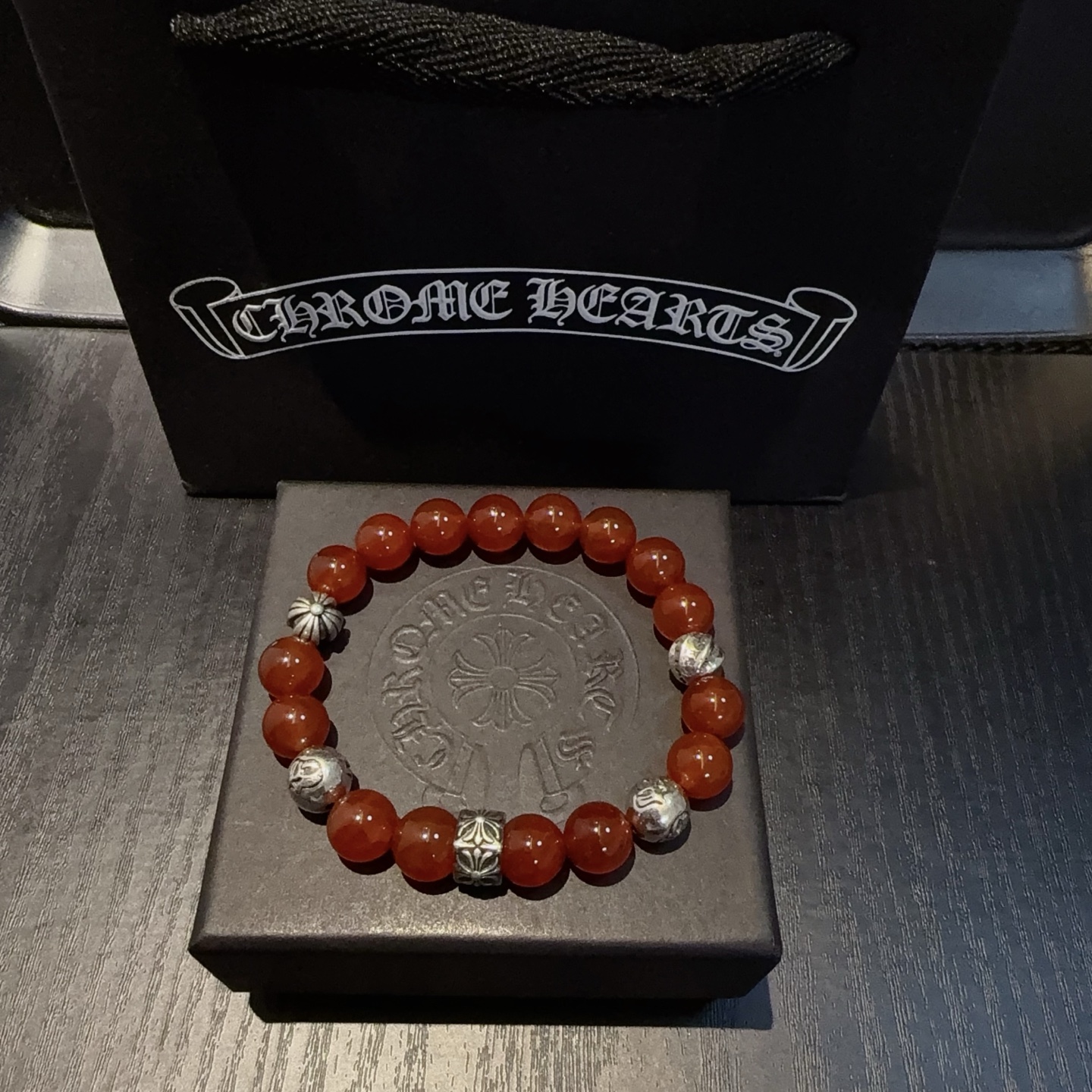  新款【专柜品质】Chrome Hearts克罗心经典复古多元素手串手链，凹凸造型不同的花纹设计风格 呈