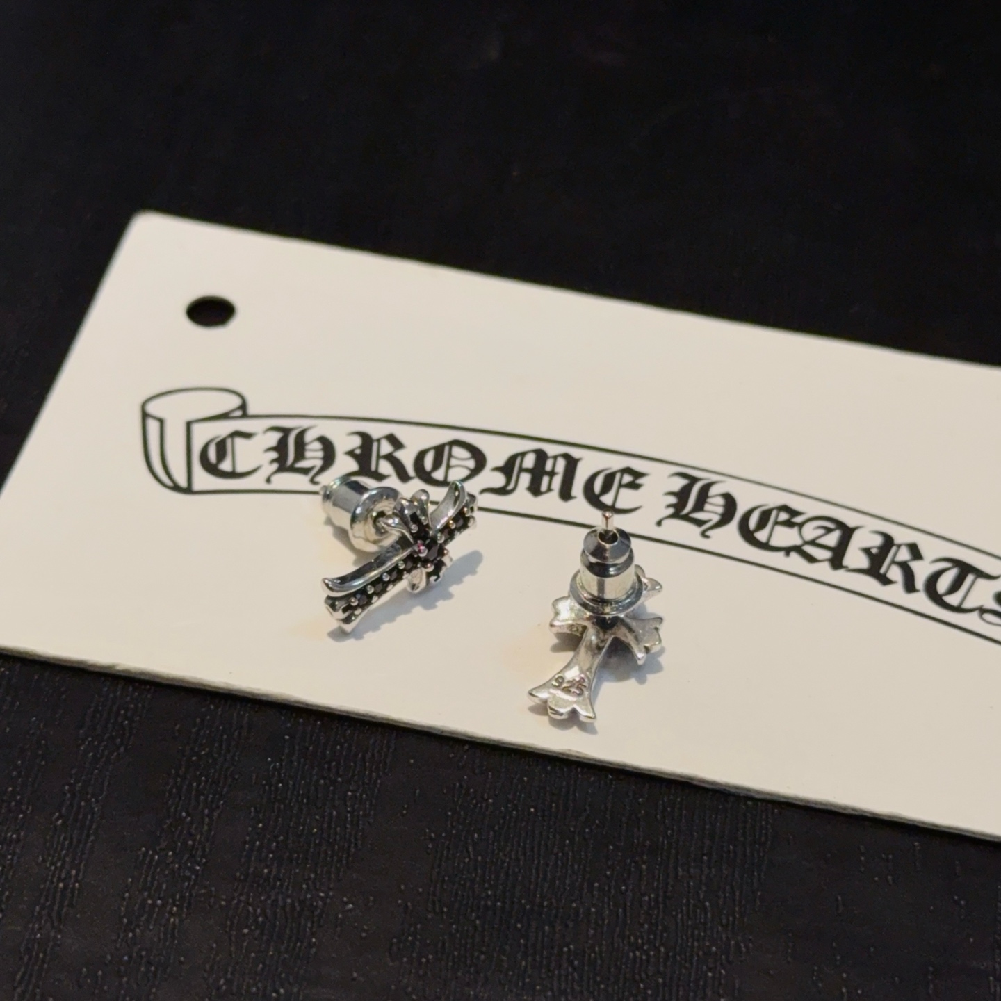  新款  【专柜品质】Chrome Hearts ❤️  克罗心十字架镶钻耳钉   精工  ～正品开模💝
