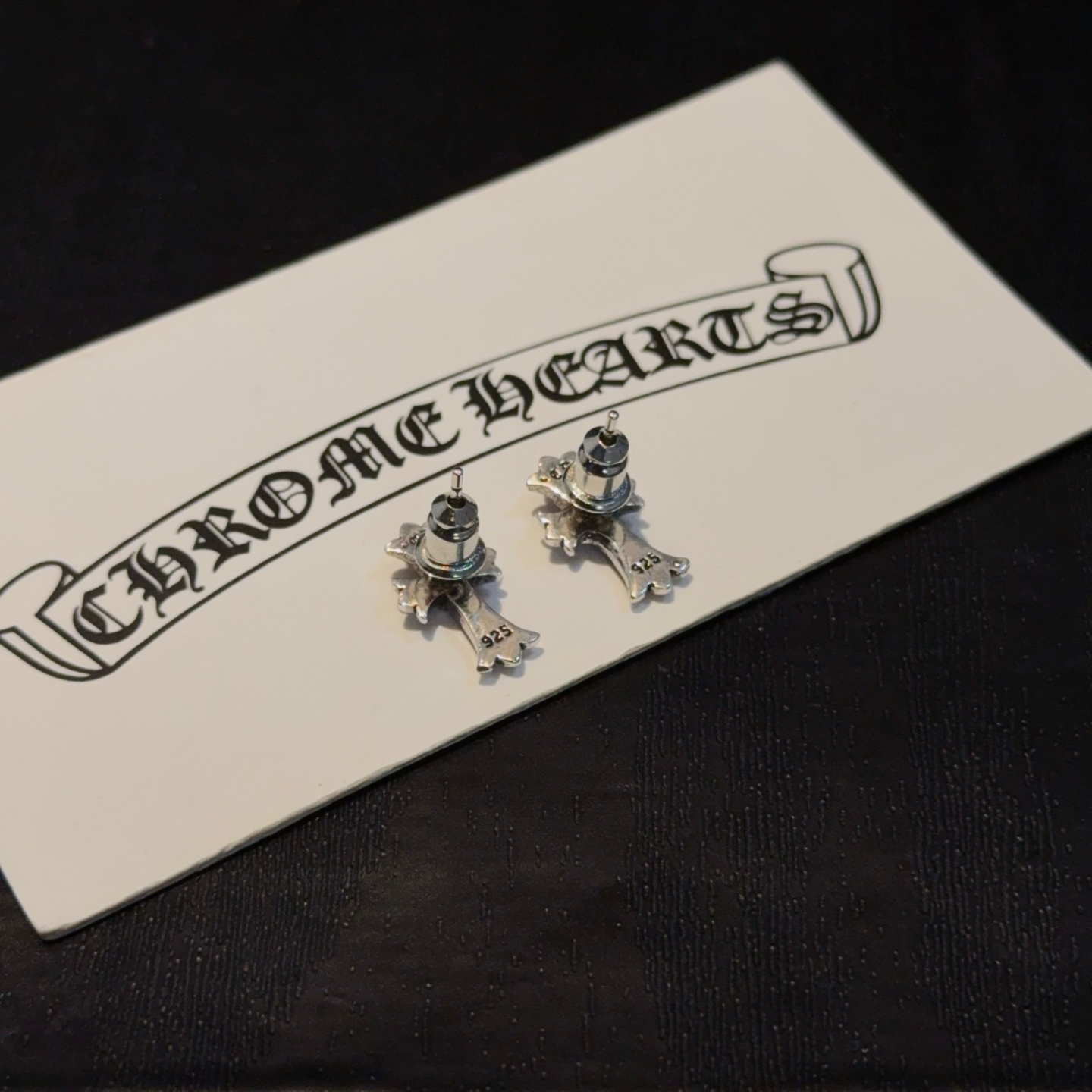  新款  【专柜品质】Chrome Hearts ❤️  克罗心十字架镶钻耳钉   精工  ～正品开模💝