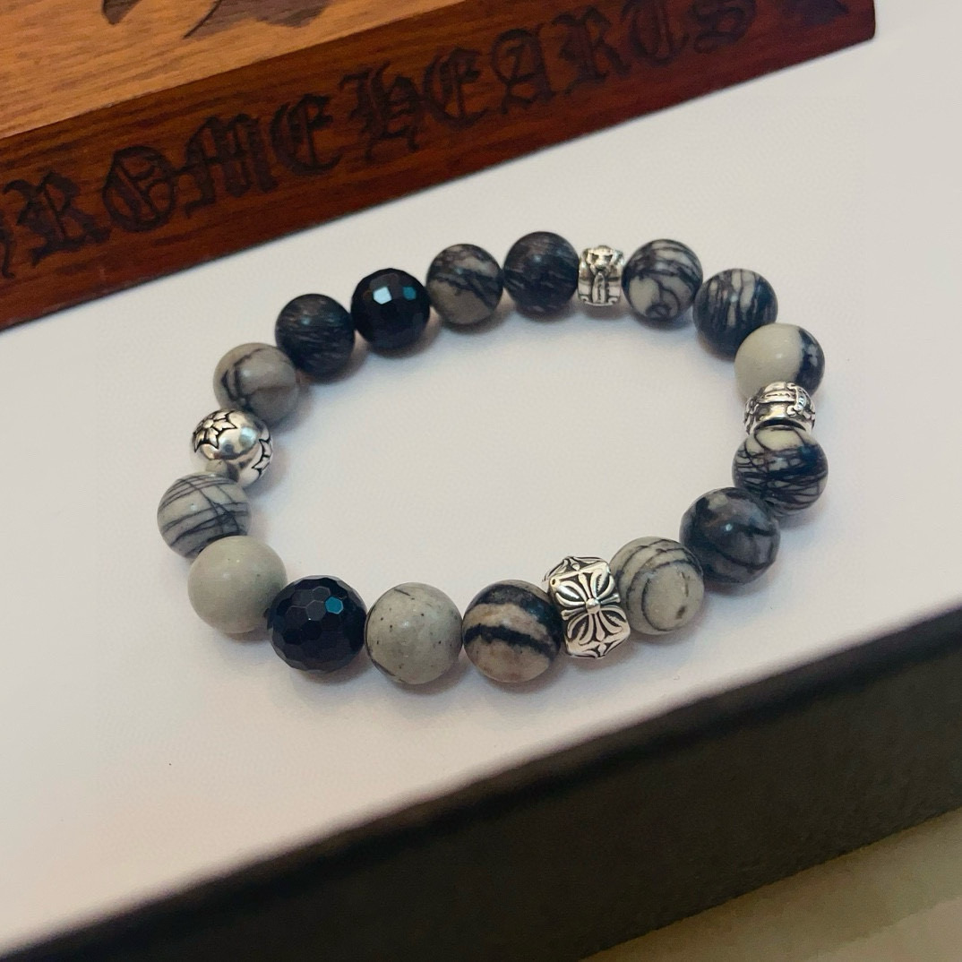  新款【专柜品质】Chrome Hearts克罗心 经典复古多元素手链手串，凹凸造型不同的花纹设计风格 