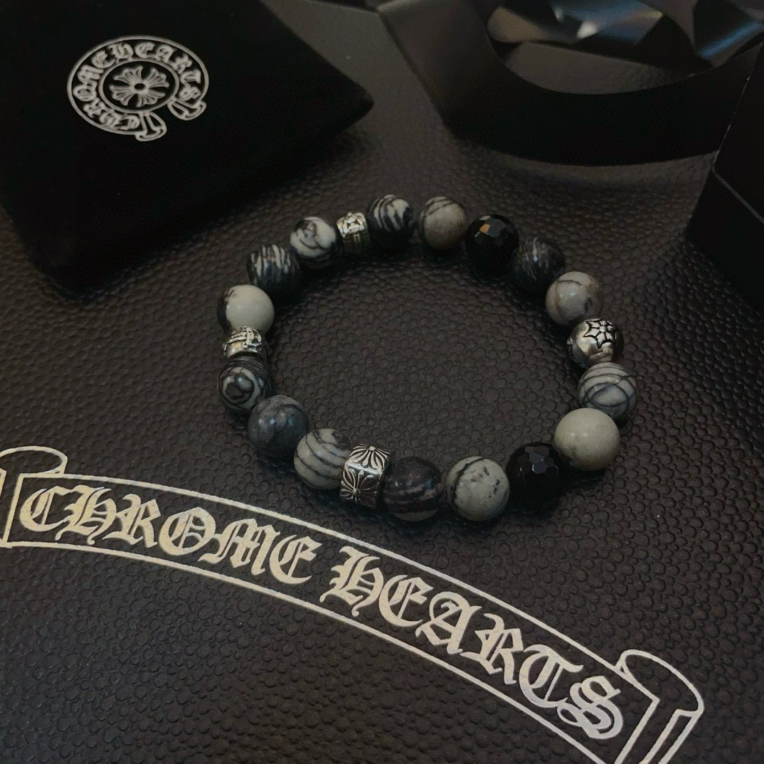  新款【专柜品质】Chrome Hearts克罗心 经典复古多元素手链手串，凹凸造型不同的花纹设计风格 