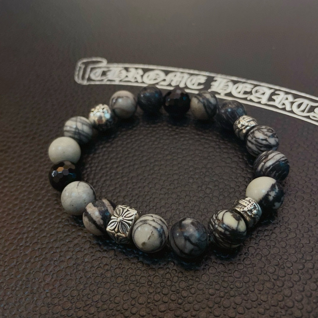 新款【专柜品质】Chrome Hearts克罗心 经典复古多元素手链手串，凹凸造型不同的花纹设计风格 