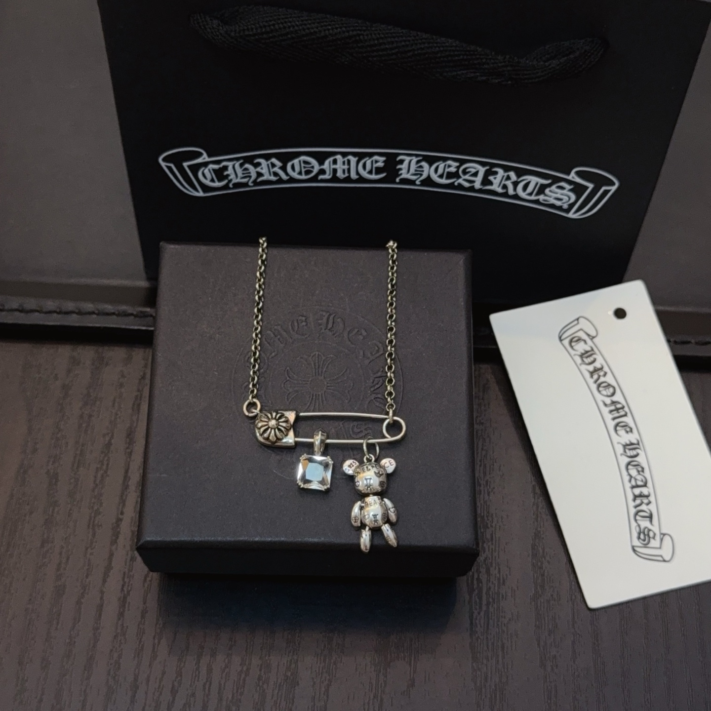  新款【专柜品质】Chrome Hearts克罗心别针小熊项链 凹凸造型不同的花纹设计风格 呈现出与众不