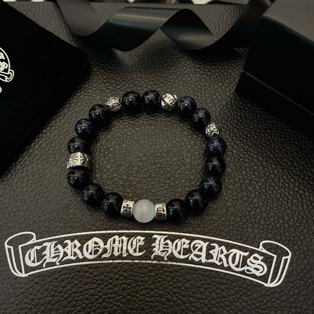  新款【专柜品质】Chrome Hearts克罗心 经典复古多元素手链手串，凹凸造型不同的花纹设计风格 