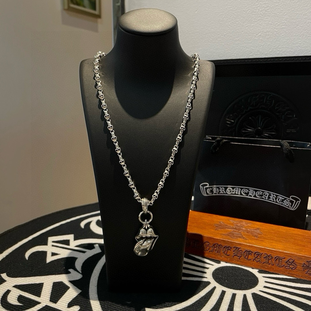 批 新款【专柜品质】Chrome Hearts克罗心 经典复古骷髅头项链 大舌头吊坠 凹凸造型不同的花纹