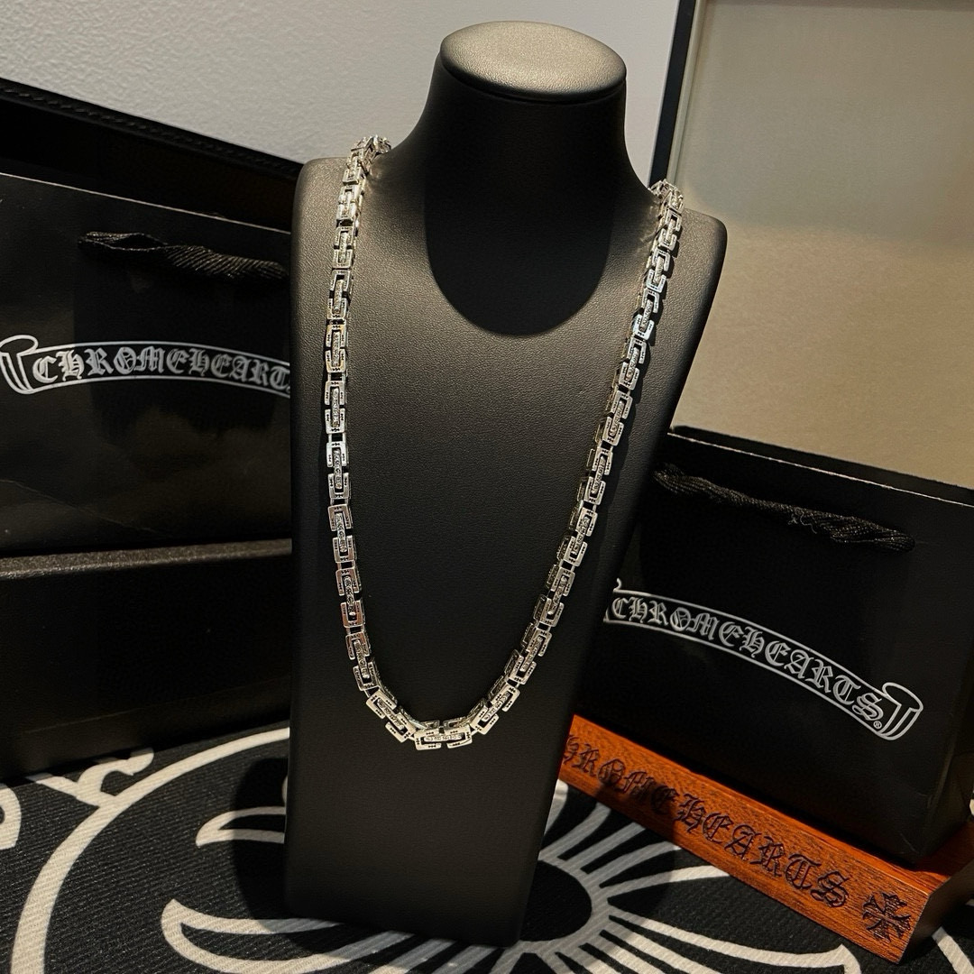  新款【专柜品质】Chrome Hearts克罗心 经典复古多元素项链 凹凸造型不同的花纹设计风格 呈现