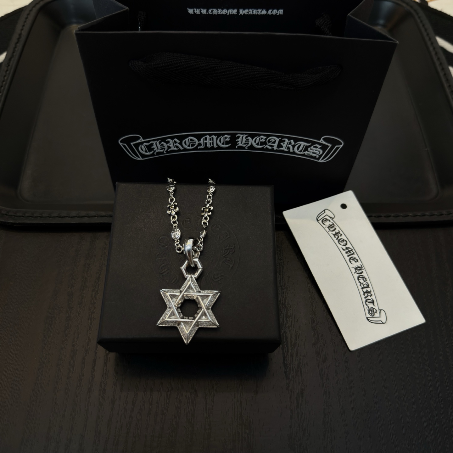 新款【专柜品质】Chrome Hearts克罗心复古十字花球项链 六星芒吊坠 凹凸造型不同的花纹设计风格