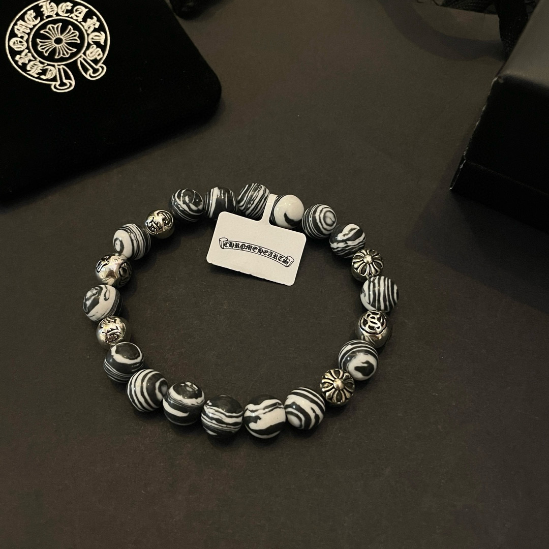  新款【专柜品质】Chrome Hearts克罗心 经典复古多元素手链 手串，凹凸造型不同的花纹设计风格