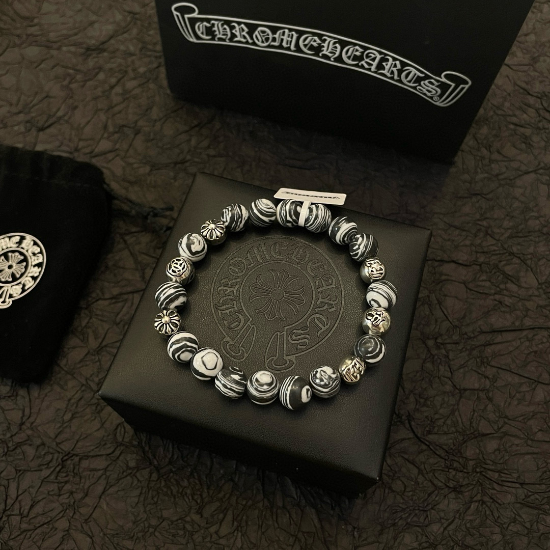  新款【专柜品质】Chrome Hearts克罗心 经典复古多元素手链 手串，凹凸造型不同的花纹设计风格