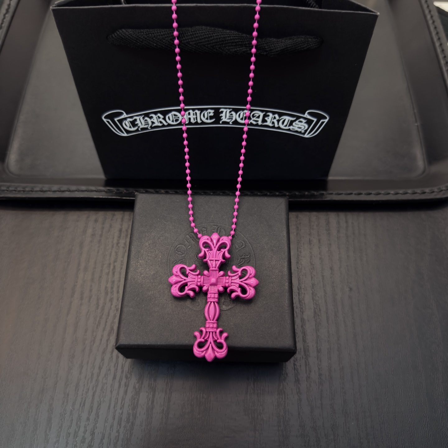 NO:378313,The new Chrome Hearts Croxin Flame Cross Resin Necklace, exquisite counter craftsmanship, quality assurance, very playful color, same style as men and women, with multiple styles, and stacked and beautiful. This is not only a necklace, but also a fashionable weapon to show your personality and taste!  Resin material makes the necklace full of texture, light and comfortable, and it is free to wear., jewelry quality, chrome hearts, chrome hearts, necklace19860909新款Chrome Hearts 克罗心火焰十字架树脂项链,精致专柜工艺,品质保证,颜色非常俏皮,男女同款,多种风格搭配,叠戴也很好看,这不仅仅是一条项链,更是你展现个性与品味的时尚利器！树脂材质使得项链质感十足,轻盈又舒适,佩戴起来毫无负担.,饰品精品,chrome hearts,chrome hearts,necklace,Jewelry