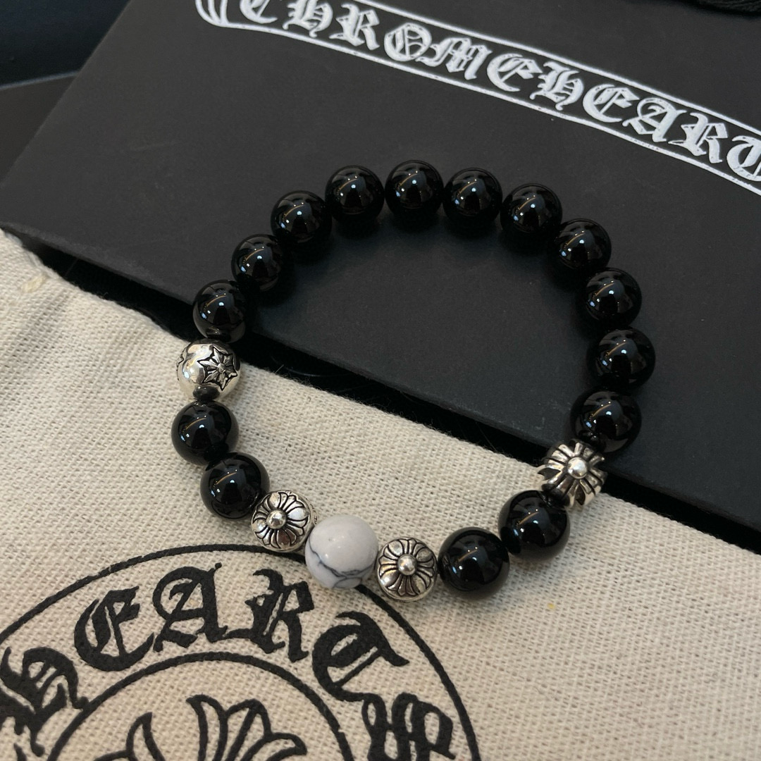 批 新款【专柜品质】Chrome Hearts克罗心 经典复古多元素 手链 手串，凹凸造型不同的花纹设计