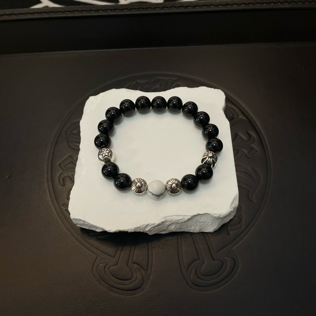 批 新款【专柜品质】Chrome Hearts克罗心 经典复古多元素 手链 手串，凹凸造型不同的花纹设计