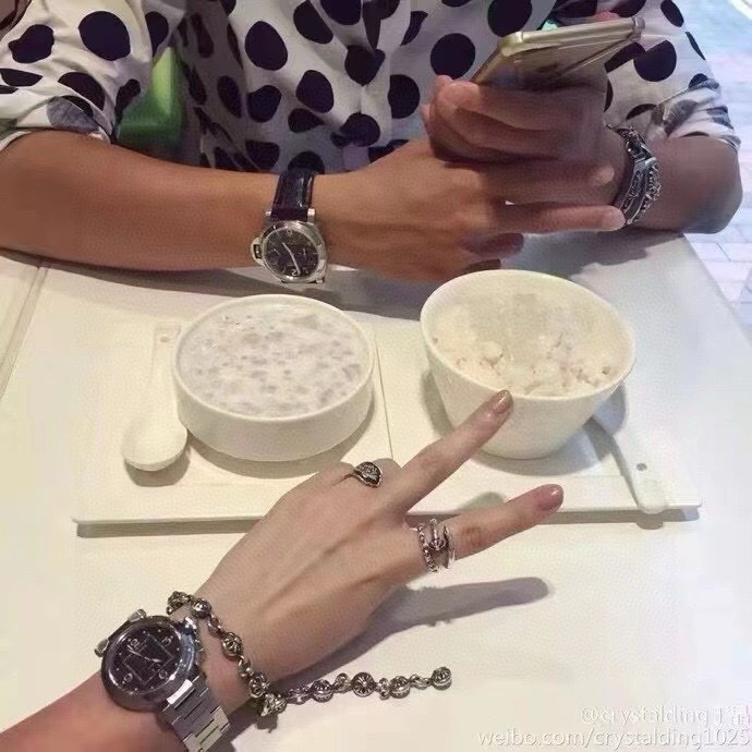 高版本克罗心十字花球手链，原版马蹄扣，细节到位，刻字清晰，尺寸17至23可选