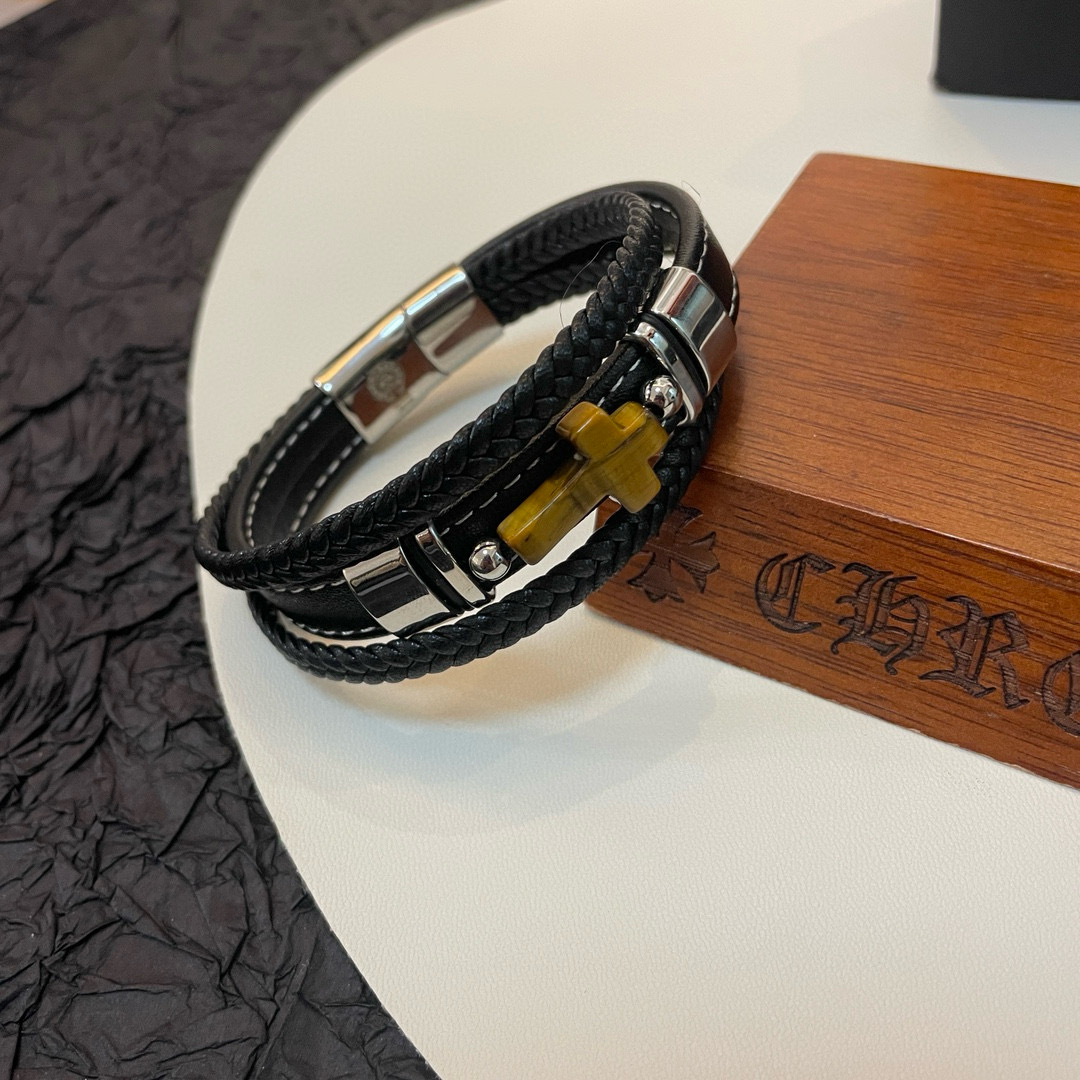 新款【专柜品质】Chrome Hearts克罗心皮绳手镯 凹凸造型不同的花纹设计风格呈现出与众不同 十字