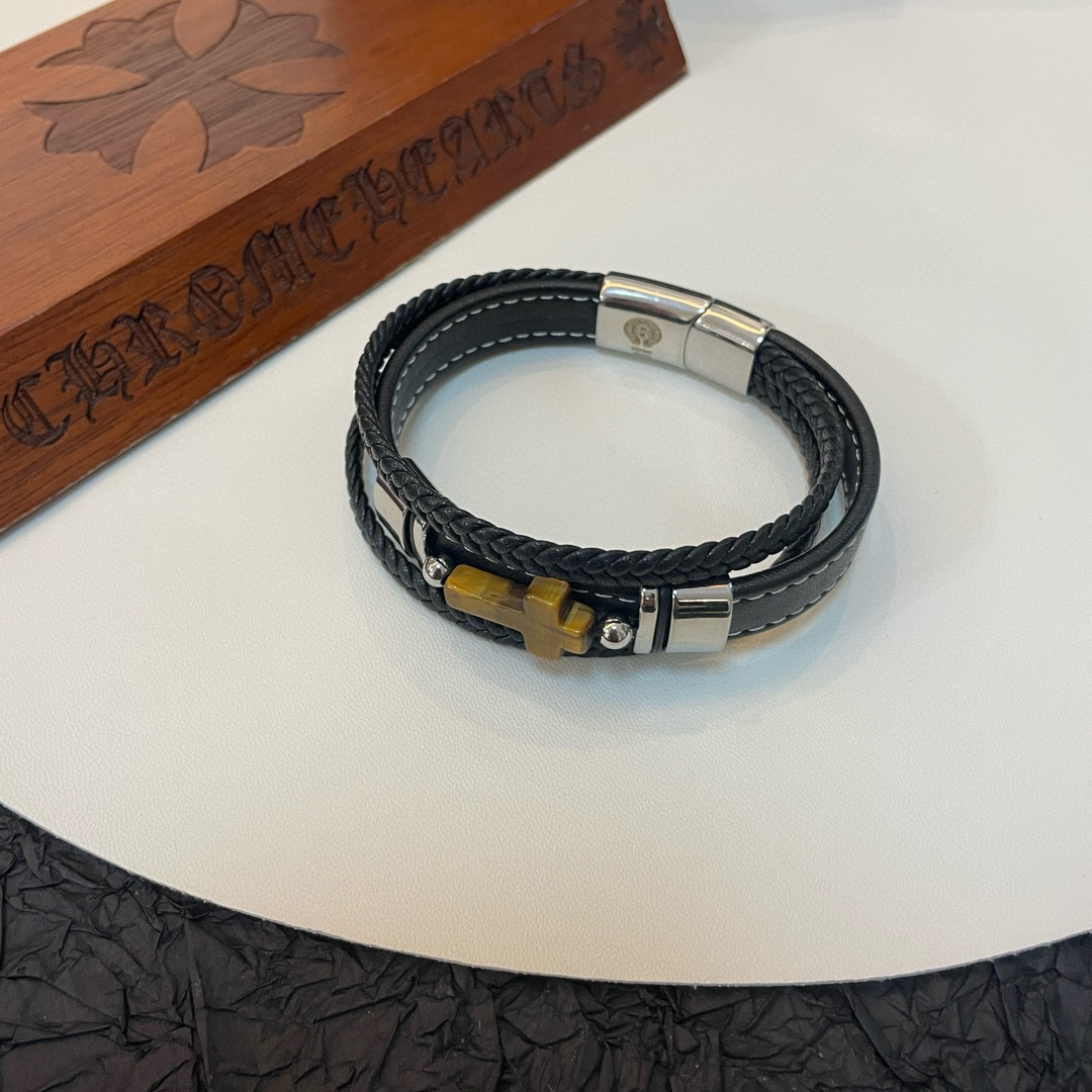 新款【专柜品质】Chrome Hearts克罗心皮绳手镯 凹凸造型不同的花纹设计风格呈现出与众不同 十字