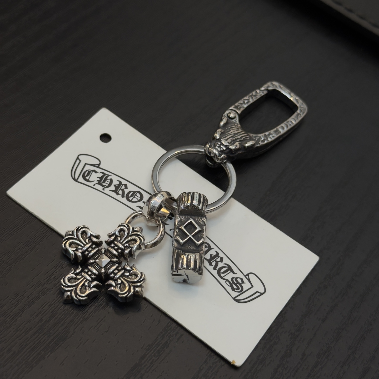 Chrome Hearts ❤️ 克罗心火焰十字架钥匙扣 大龙虾扣 雕刻工艺 精工品质 纯手工打造 ～正