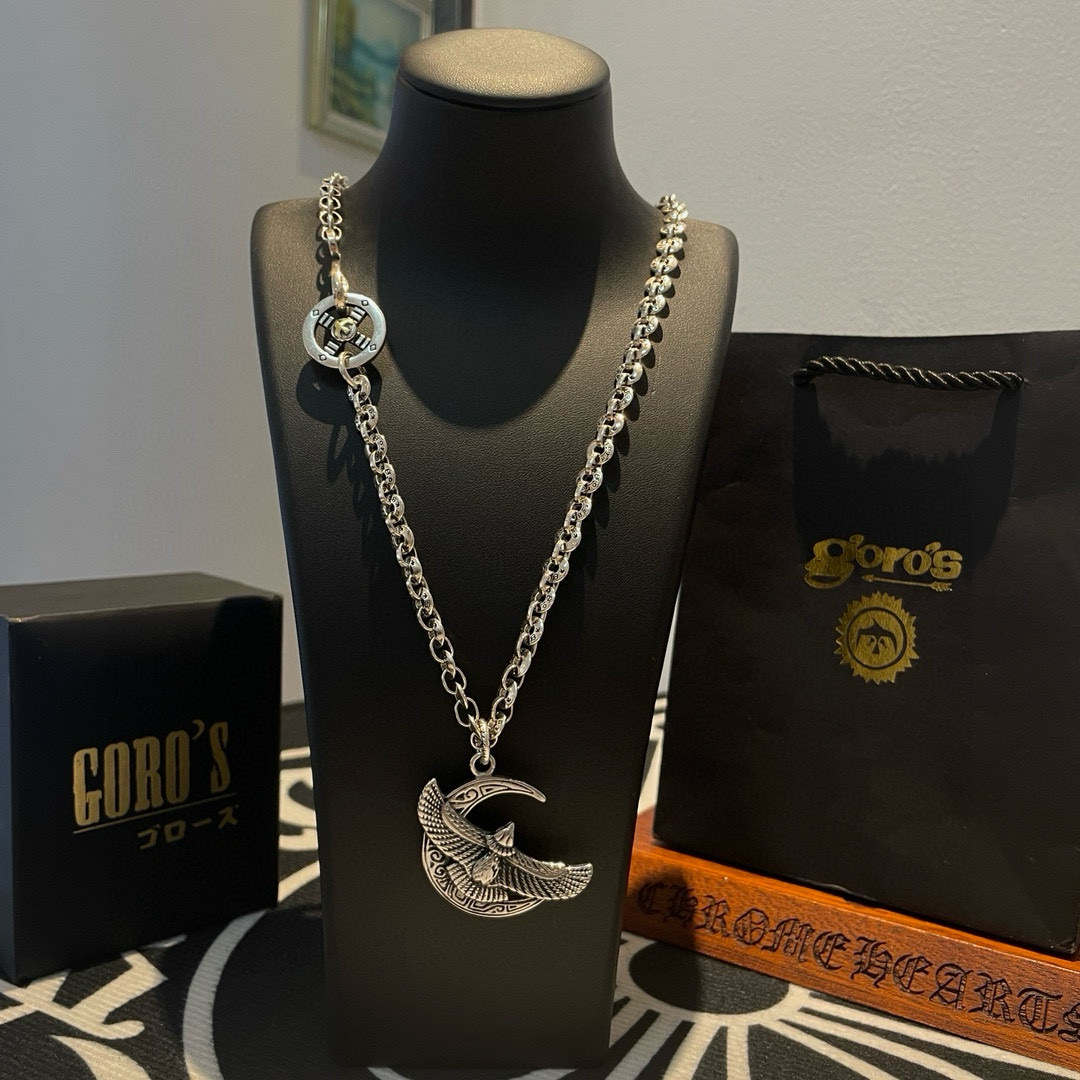 NO:382011,[New Products are on the Shelves] Goro’s Takahashi Goro Eagle Pendant, Takahashi Letter Closure Necklace, Top Version, Accepted Exclusive Shot, Mainly Focused on the High-end Market, Kuaishou/ins/Xiaohongshu Hot Model, absolutely different from the ordinary version!  The details of the picture product are consistent with ZP!  Original production process, precision quality, purely handmade, authentic model opening, fashion essentials, both men and women can wear, same couple style, rock punk silver style, retro elements, trendy and versatile, same style on the official website, fine jewelry, necklace19860909批【新品上架】Goro’s高桥吾郎老鹰吊坠,高桥字母环扣项链,顶级版本,认准独家拍摄,主攻高端市场 ,快手/ins/小红书热门款,绝对区别普通版本！图片产品细节与ZP一致！原版制作工艺 精工品质 纯手工打造 ～正品开模潮流时尚必备 男女均可佩戴 情侣款同款 摇滚朋克泰银风格 复古元素 潮流百搭 官网同款,饰品精品,necklace,Jewelry