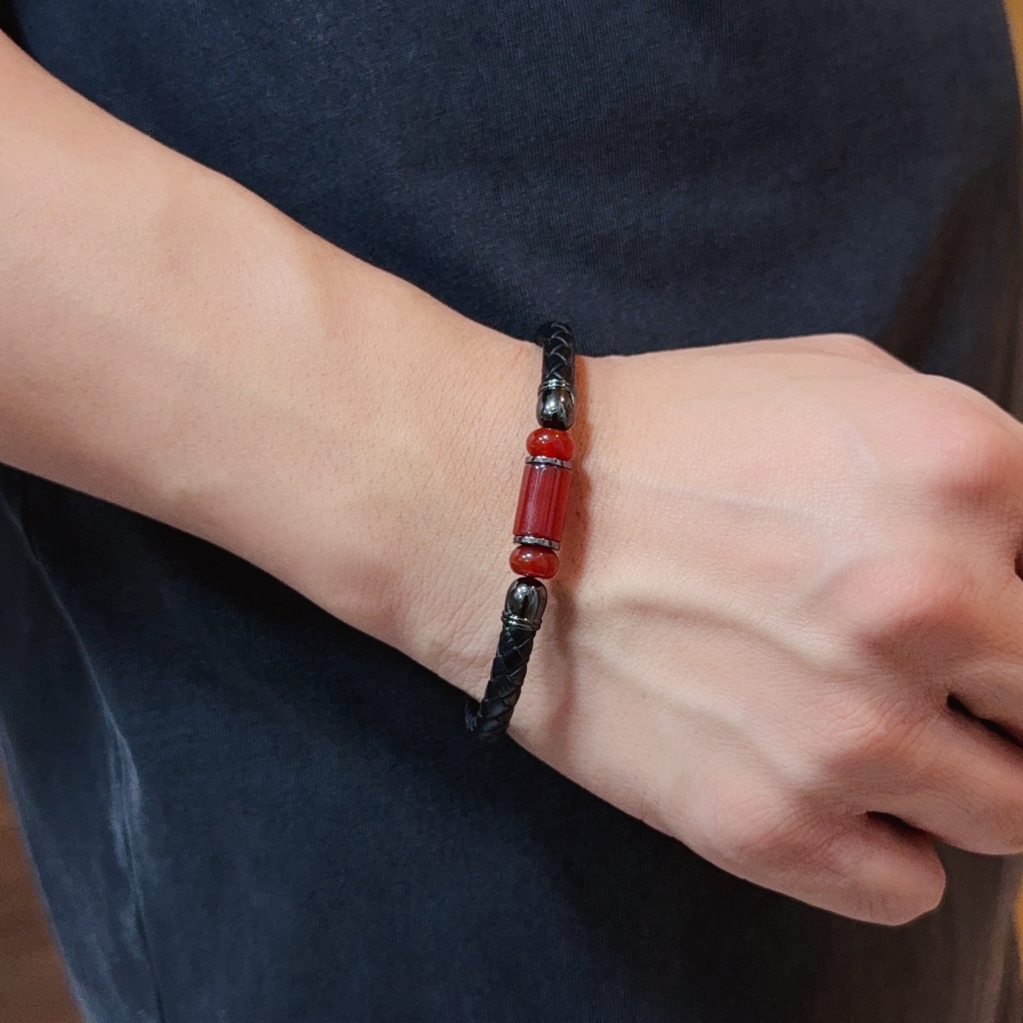 NO:386793,New [Counter Quality] Chrome Hearts Crock Cartilage Bracelet Bracelet Bracelet, different pattern design styles with different concave and convex shapes present a unique style. Cross Scout Flower is the logo of Crock, so it lasts for a long time. Genuine version of Chrome Hearts Crock, different from the market, the normal light version, the quality of the version, the details of the print, the degree of retro old gray oxygen. Seiko version!  , jewelry boutique, chrome hearts, chrome hearts, bracelet19860909新款【专柜品质】Chrome Hearts克罗心皮绳手镯手绳,凹凸造型不同的花纹设计风格呈现出与众不同 十字架童军花是克罗心的标志 所以更经久不衰 正品打版Chrome Hearts克罗心 区别市场普通轻版 对版对标品质 看字印细节 复古做旧灰氧程度.精工版本！,饰品精品,chrome hearts,chrome hearts,bracelet,Jewelry