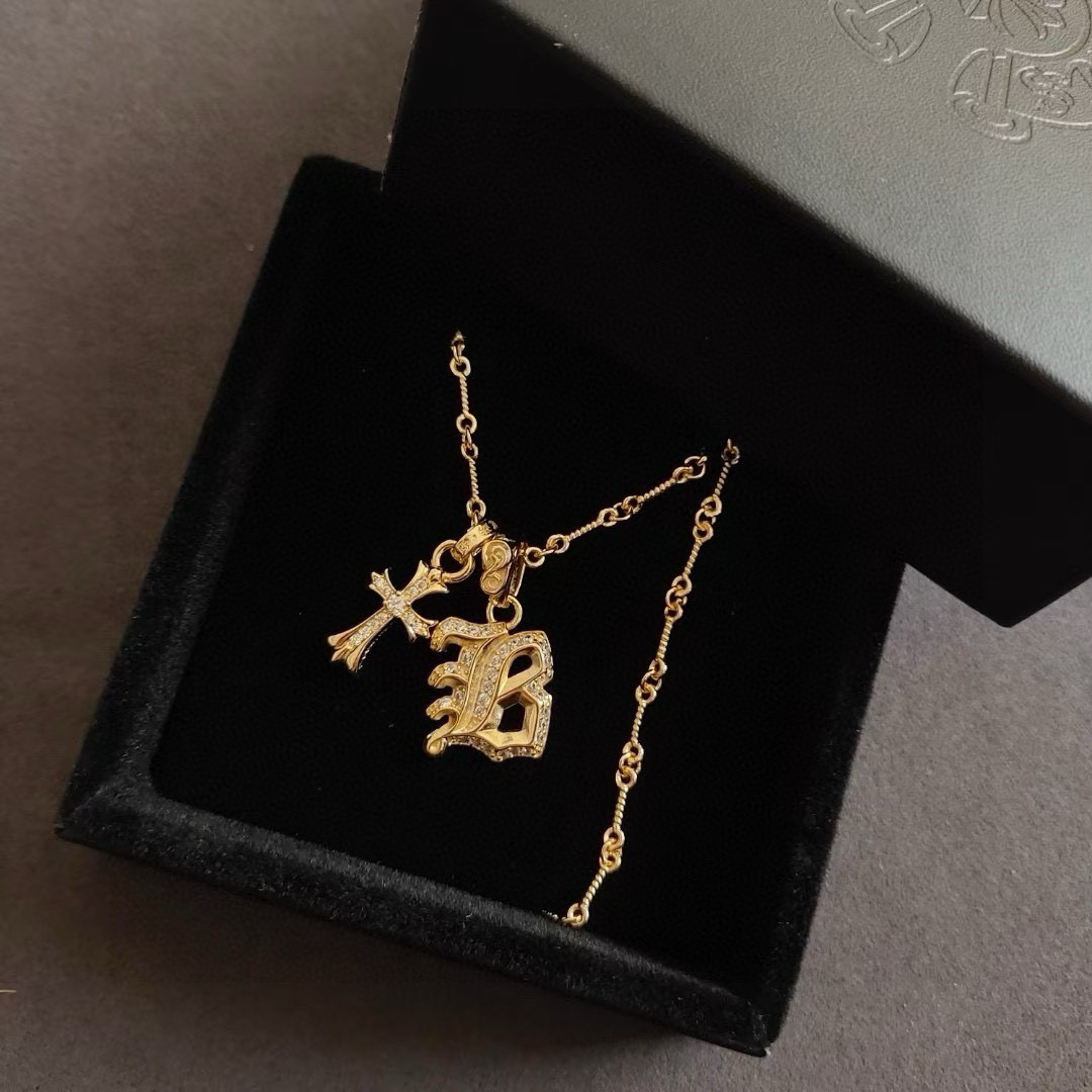 NO:386807,The counter is a fine version Chrome He@rts Croxin Cross Sanskrit Pendant Bamboo Chain Retro Necklace Original Replica Pure Handmade ~ Genuine Model Opening Fashion Essentials for Fashionable Men and Women Can Wear Couple Style Rock Punk Tsing Silver Style Retro Elements Trendy and All-match Official Website Same Model, Jewelry Boutique, Chrome Hearts, Chrome Hearts, Necklace19860909专柜精工版本 Chrome He@rts克罗心十字架梵文吊坠 竹节链条 复古项链 原版复刻 纯手工打造 ～正品开模潮流时尚必备 男女均可佩戴 情侣款同款 摇滚朋克泰银风格 复古元素 潮流百搭 官网同款,饰品精品,chrome hearts,chrome hearts,necklace,Jewelry