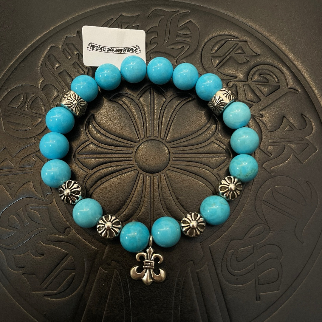 NO:515984,New [Counter Quality] Chrome Hearts Croxin Classic retro multi-element blue turquoise bracelet, Kuaishou/ins/Little Red Book popular, different concave and convex and convex design styles present unique. Cross Scout flowers are Croxin's logo, so they last longer. Genuine version Chrome Hearts Croxin, differentiate the market ordinary light version, match the quality of the version, look at the details of the letter printing, the degree of retro old gray oxygen. Seiko version!  , jewelry boutique, chrome hearts, chrome hearts, bracelet19860909新款【专柜品质】Chrome Hearts克罗心 经典复古多元素蓝松石手串手链 ,快手/ins/小红书热门,凹凸造型不同的花纹设计风格呈现出与众不同 十字架童军花是克罗心的标志 所以更经久不衰 正品打版Chrome Hearts克罗心 区别市场普通轻版 对版对标品质 看字印细节 复古做旧灰氧程度.精工版本！,饰品精品,chrome hearts,chrome hearts,bracelet,Jewelry