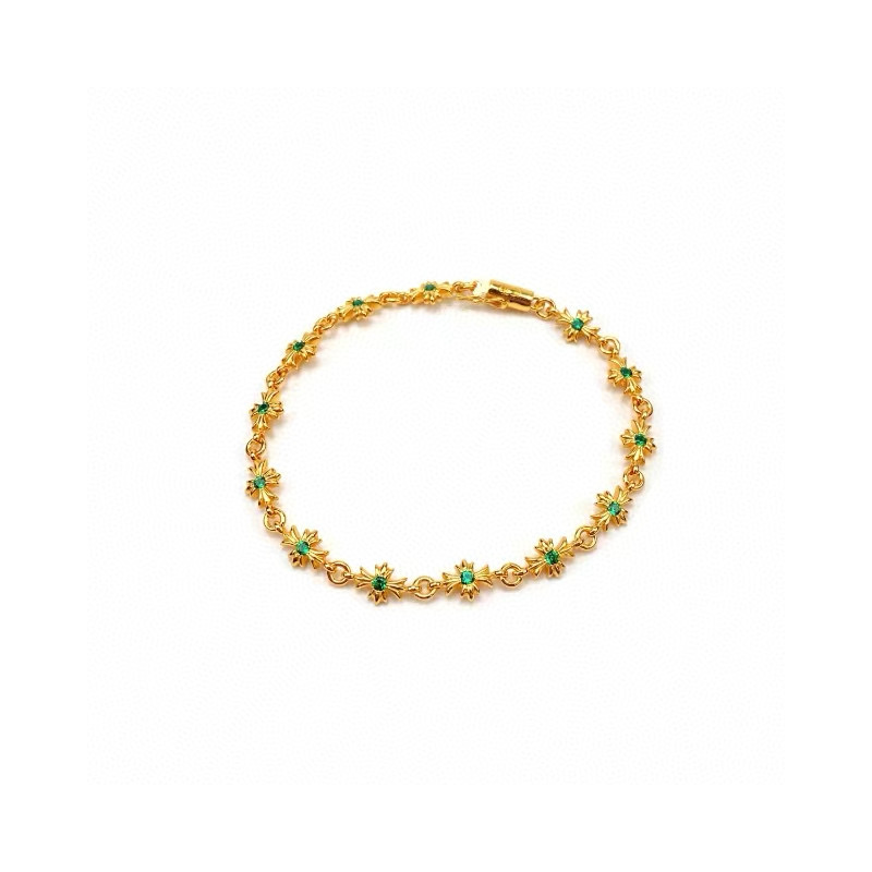 NO:516004,New [Counter Quality] Chrome Hearts Croxin Classic green diamond cross, gold bracelet, different pattern design styles with concave and convex shapes, presenting unique cross, Scout flowers are Croxin's ambition, so they last longer. Genuine version of Chrome Hearts Croxin, differentiated from the market, benchmarked on the quality of the version, looking at the details of the letter printing, retro, old gray oxygen level. Seiko version!  !  !  Pure handmade ~ Authentic model opening must-have fashion and fashion, both men and women can wear it, same style for couples, original official website, rock punk style silver style, retro elements, trendy and versatile!  , jewelry boutique, chrome hearts, chrome hearts, bracelet19860909新款【专柜品质】Chrome Hearts克罗心 经典绿色钻十字架 金色手链 凹凸造型不同的花纹设计风格 呈现出与众不同 十字架 童军花是克罗心的志 所以更经久不衰 正品打版Chrome Hearts克罗心 区别市场普通轻版 对版对标品质 看字印细节 复古做旧灰氧程度.精工版本！！！ 纯手工打造 ～正品开模潮流时尚必备 男女均可佩戴 情侣同款 官网原版 摇滚朋克泰银风格 复古元素 潮流百搭！,饰品精品,chrome hearts,chrome hearts,bracelet,Jewelry