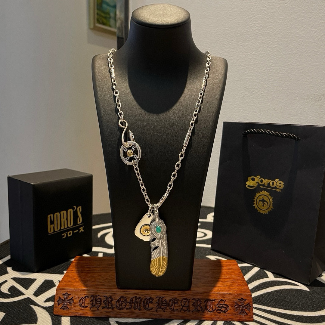 NO:556500,Batch of [new products on the shelves] Goro’s Goro Takahashi turquoise feather pendant, Takahashi classic necklace, top version, exclusive photo shoot, focusing on the high-end market, popular model on Kuaishou/ins/Xiaohongshu, absolutely different from the ordinary version!  The product details in the pictures are consistent with ZP!  Original production process, exquisite quality, purely handmade ~ Authentic mold opening, trendy and fashionable must-have, can be worn by both men and women, the same style for couples, rock punk Thai silver style, retro elements, trendy and versatile, the same style as the official website, boutique jewelry, necklace19860909批【新品上架】Goro’s高桥吾郎松石羽毛吊坠,高桥经典项链,顶级版本,认准独家拍摄,主攻高端市场 ,快手/ins/小红书热门款,绝对区别普通版本！图片产品细节与ZP一致！原版制作工艺 精工品质 纯手工打造 ～正品开模潮流时尚必备 男女均可佩戴 情侣款同款 摇滚朋克泰银风格 复古元素 潮流百搭 官网同款,饰品精品,necklace,Jewelry
