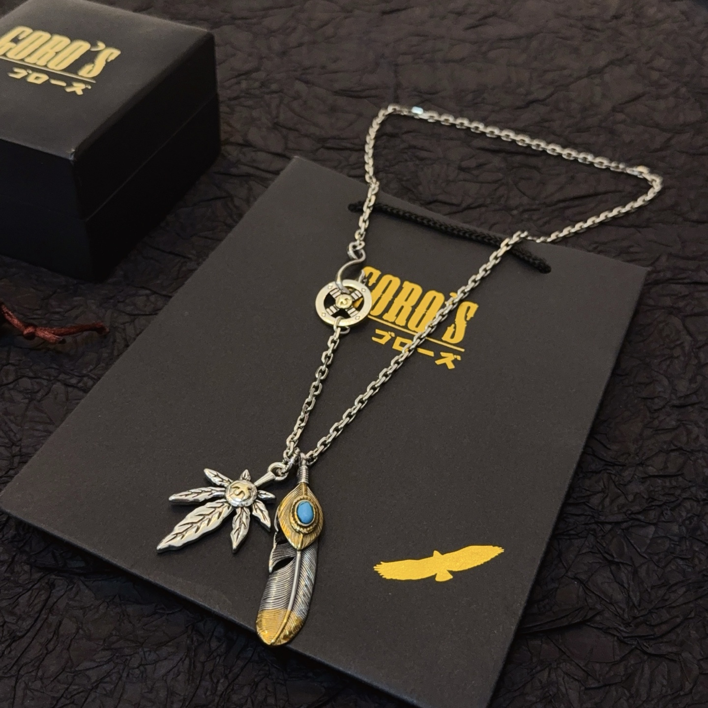 💰155 【新品上架】Goro’s高桥吾郎松石羽毛项链，顶级版本 认准独家拍摄 主攻高端市场 绝对区别普通版本！图片产品细节与ZP一致！原版制作工艺 精工品质 纯手工打造 ～正品开模💝潮流时尚必备 男女均可佩戴 情侣款同款 摇滚朋克泰银风格 复古元素 潮流百搭 官网同款❤️