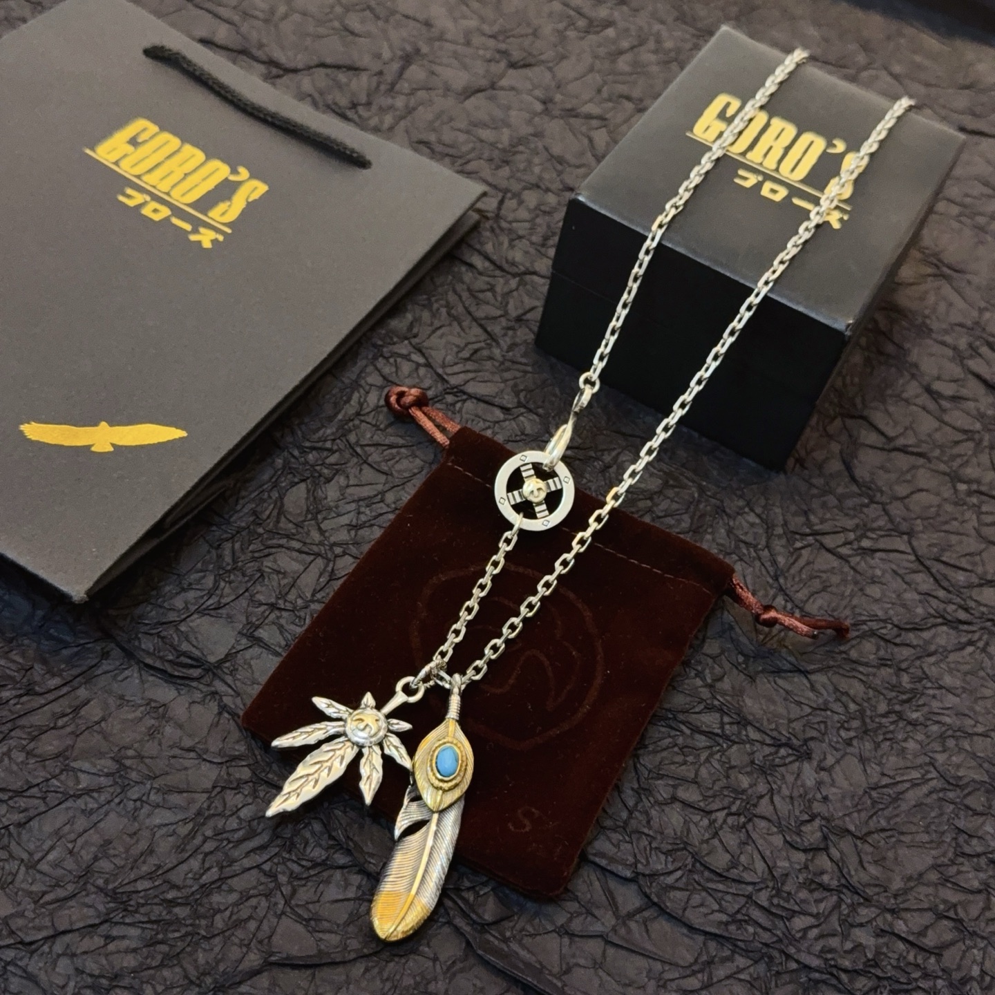 💰155 【新品上架】Goro’s高桥吾郎松石羽毛项链，顶级版本 认准独家拍摄 主攻高端市场 绝对区别普通版本！图片产品细节与ZP一致！原版制作工艺 精工品质 纯手工打造 ～正品开模💝潮流时尚必备 男女均可佩戴 情侣款同款 摇滚朋克泰银风格 复古元素 潮流百搭 官网同款❤️