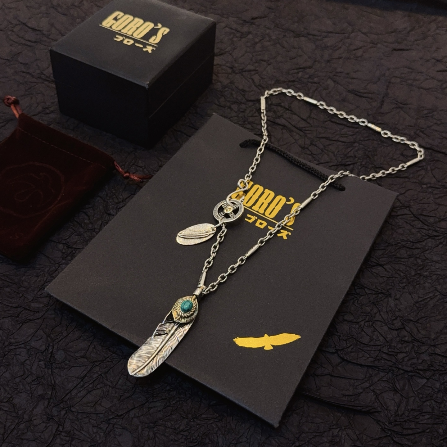💰155  【新品上架】Goro’s高桥吾郎松石羽毛项链，顶级版本，认准独家拍摄，主攻高端市场 ，快手/ins/小红书热门款，绝对区别普通版本！图片产品细节与ZP一致！原版制作工艺 精工品质 纯手工打造 ～正品开模💝潮流时尚必备 男女均可佩戴 情侣款同款 摇滚朋克泰银风格 复古元素 潮流百搭 官网同款❤️