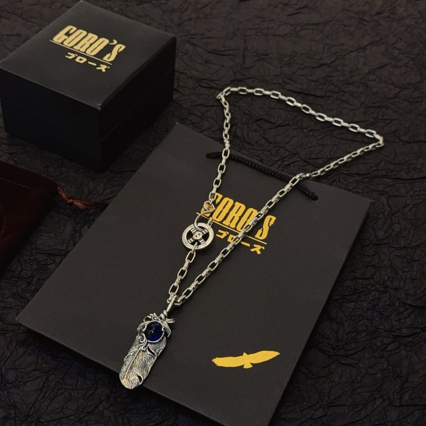 💰150  【新品上架】Goro’s高桥吾郎羽毛项链，顶级版本，认准独家拍摄，主攻高端市场 ，快手/ins/小红书热门款，绝对区别普通版本！图片产品细节与ZP一致！原版制作工艺 精工品质 纯手工打造 ～正品开模💝潮流时尚必备 男女均可佩戴 情侣款同款 摇滚朋克泰银风格 复古元素 潮流百搭 官网同款❤️