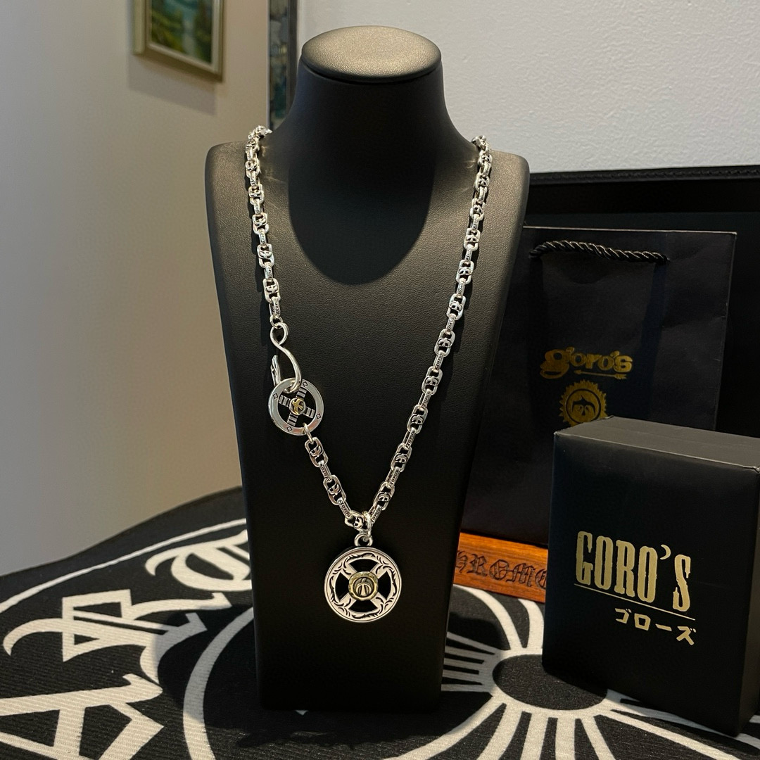 NO:582464,[New products on the shelves] Goro’s Goro Takahashi Vintage Flying Eagle Ring Pendant Takahashi Classic Flying Eagle Necklace Top Version Look for Exclusive Photography Focusing on the High-end Market Definitely Different from the Ordinary Version!  The product details in the pictures are consistent with ZP!  Original production process, exquisite quality, purely handmade ~ Authentic mold opening, trendy and fashionable must-have, can be worn by both men and women, the same style for couples, rock punk Thai silver style, retro elements, trendy and versatile, the same style as the official website, boutique jewelry, necklace19860909【新品上架】Goro’s高桥吾郎 复古飞鹰圆环吊坠 高桥经典飞鹰项链 顶级版本 认准独家拍摄 主攻高端市场 绝对区别普通版本！图片产品细节与ZP一致！原版制作工艺 精工品质 纯手工打造 ～正品开模潮流时尚必备 男女均可佩戴 情侣款同款 摇滚朋克泰银风格 复古元素 潮流百搭 官网同款,饰品精品,necklace,Jewelry