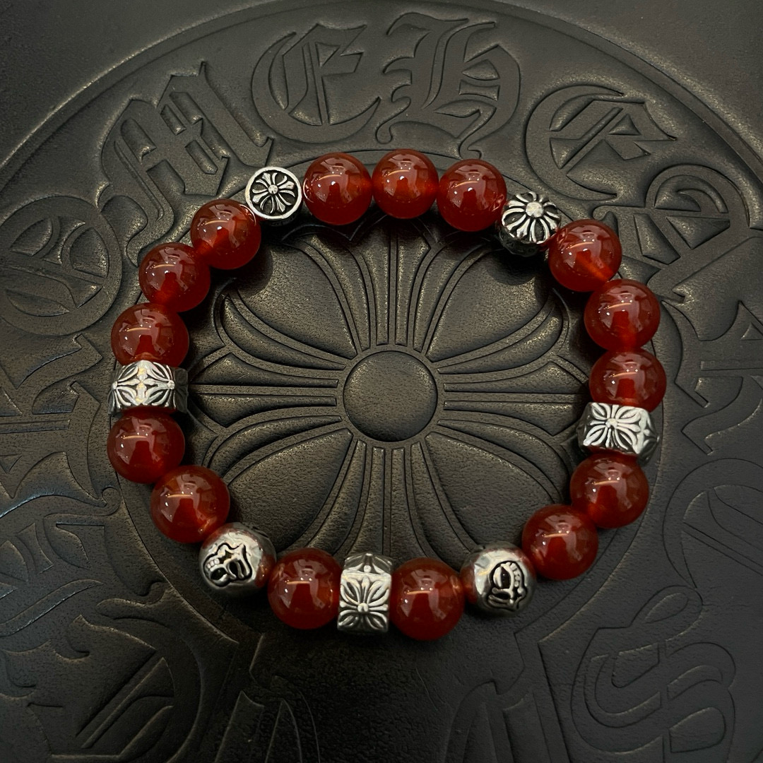 NO:589364,New [counter quality] Chrome Hearts classic retro multi-element bracelet, popular on Kuaishou/ins/Xiaohongshu, the different concave and convex shapes of the pattern design style are distinctive. The cross scout flower is the symbol of Chrome Hearts, so it is more durable. Genuine type-printed Chrome Hearts distinguishes the ordinary light version in the market. Match the version and benchmark quality. Look at the printing details. The degree of retro gray oxidation. Seiko version!  , jewelry boutique, chrome hearts, chrome hearts, bracelet19860909新款【专柜品质】Chrome Hearts克罗心 经典复古多元素手串手链 ,快手/ins/小红书热门,凹凸造型不同的花纹设计风格呈现出与众不同 十字架童军花是克罗心的标志 所以更经久不衰 正品打版Chrome Hearts克罗心 区别市场普通轻版 对版对标品质 看字印细节 复古做旧灰氧程度.精工版本！,饰品精品,chrome hearts,chrome hearts,bracelet,Jewelry