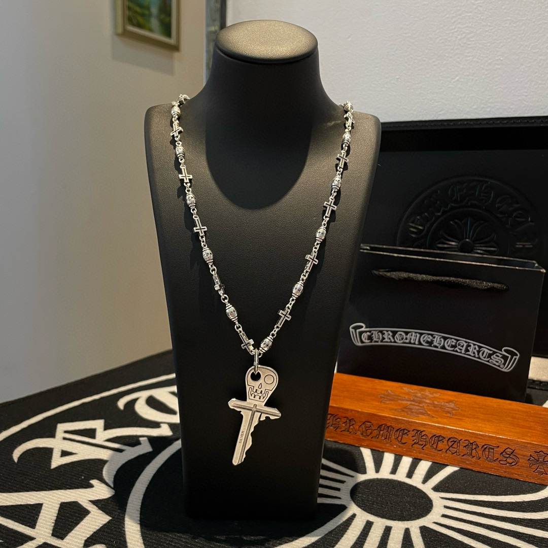 NO:603661,New [Counter Quality] Chrome Hearts Classic Retro Multi-Element Cross Necklace Key Pendant Concave and Concave Shape Different Pattern Design Styles Present a Distinctive Cross and Scout Flower are Chrome Hearts’ Emblem, So They Are More Enduring Genuine Patterned Chrome Hearts Differentiate from Ordinary Light Versions in the Market Match the Standard Quality Look at the Printing Details The Vintage Old Gray Oxygen Level. Seiko Version!  !  !  Purely handmade ~ Authentic open mold fashion essentials. Can be worn by both men and women. Same style for couples. Official website original. Rock punk Thai silver style. Retro elements. Trendy and versatile!  , jewelry boutique, chrome hearts, chrome hearts, necklace19860909新款【专柜品质】Chrome Hearts克罗心 经典复古多元素十字架项链 钥匙吊坠 凹凸造型不同的花纹设计风格 呈现出与众不同 十字架 童军花是克罗心的志 所以更经久不衰 正品打版Chrome Hearts克罗心 区别市场普通轻版 对版对标品质 看字印细节 复古做旧灰氧程度.精工版本！！！ 纯手工打造 ～正品开模潮流时尚必备 男女均可佩戴 情侣同款 官网原版 摇滚朋克泰银风格 复古元素 潮流百搭！,饰品精品,chrome hearts,chrome hearts,necklace,Jewelry