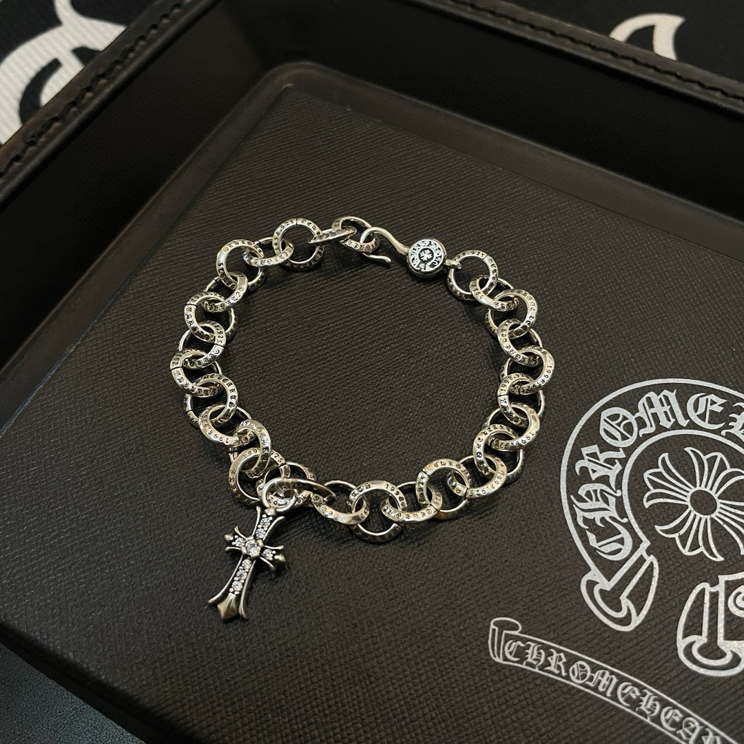 Chrome Hearts 𝗖𝗵𝗿𝗼𝗺𝗲 𝗛𝗲𝗮𝗿𝘁𝘀克罗心手链