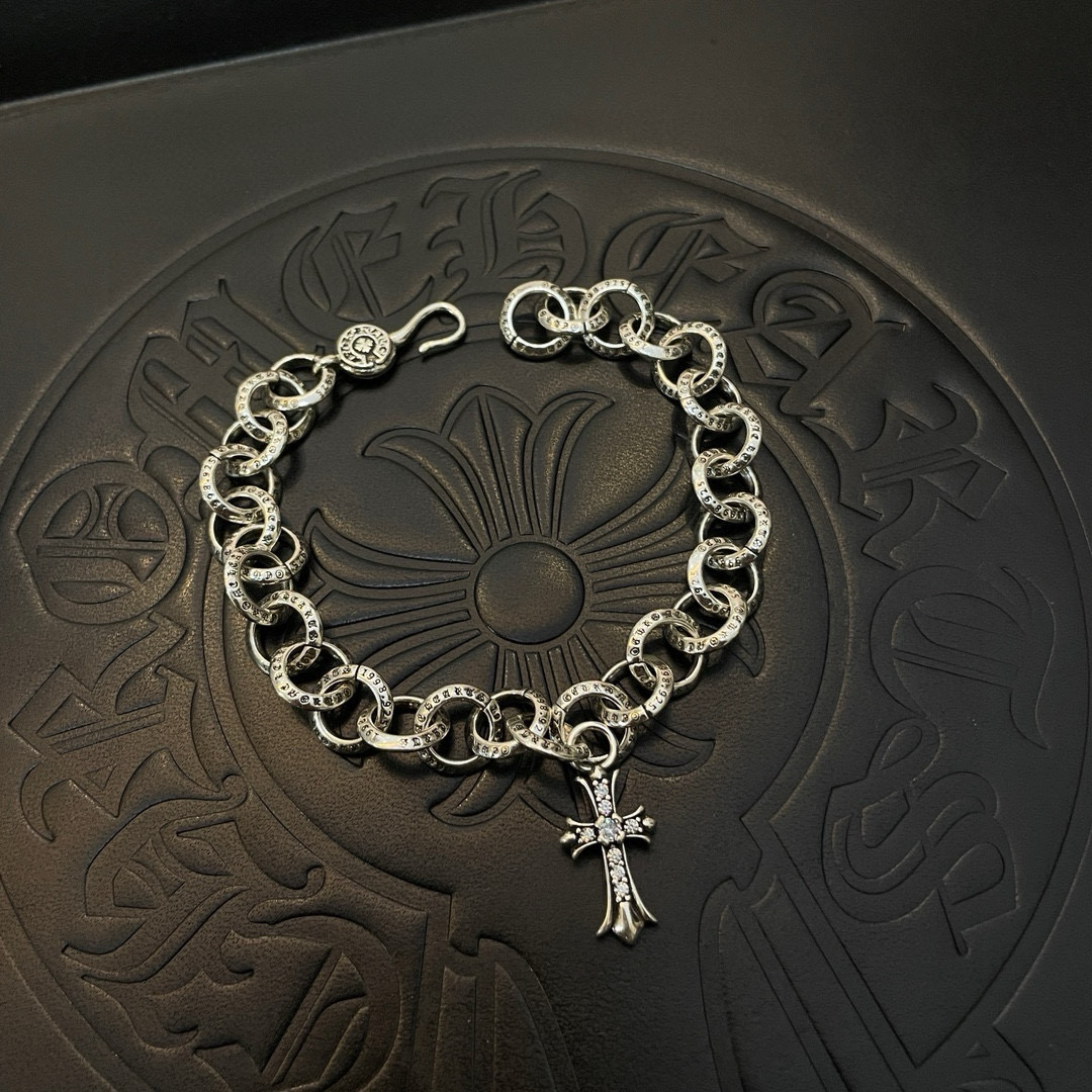 Chrome Hearts 𝗖𝗵𝗿𝗼𝗺𝗲 𝗛𝗲𝗮𝗿𝘁𝘀克罗心手链