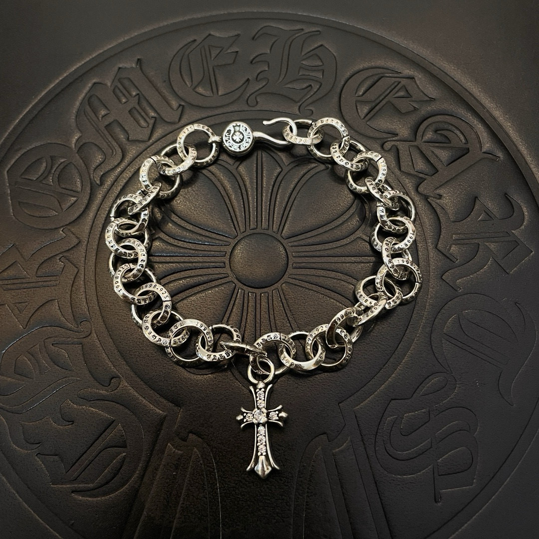 Chrome Hearts 𝗖𝗵𝗿𝗼𝗺𝗲 𝗛𝗲𝗮𝗿𝘁𝘀克罗心手链