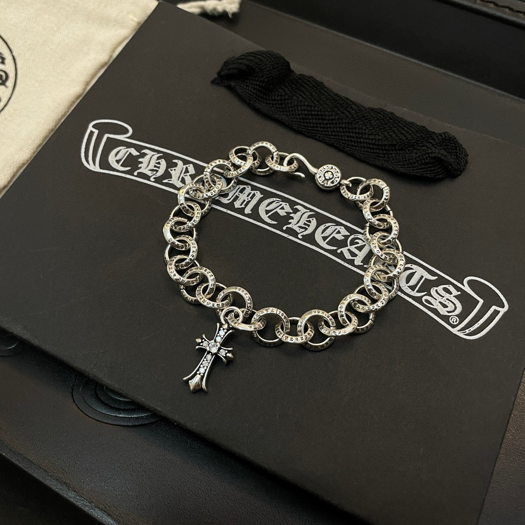 Chrome Hearts 𝗖𝗵𝗿𝗼𝗺𝗲 𝗛𝗲𝗮𝗿𝘁𝘀克罗心手链