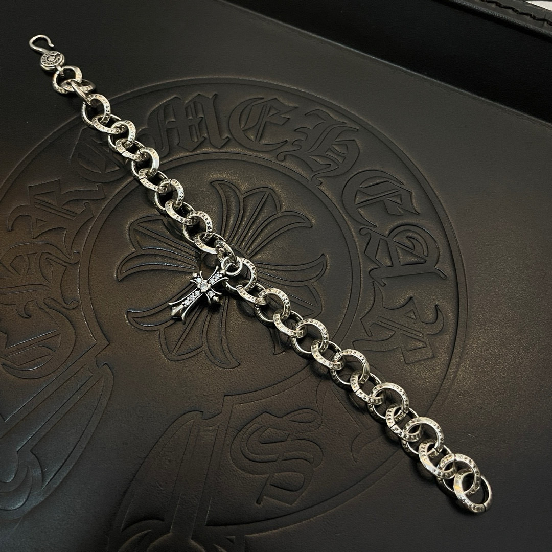 Chrome Hearts 𝗖𝗵𝗿𝗼𝗺𝗲 𝗛𝗲𝗮𝗿𝘁𝘀克罗心手链