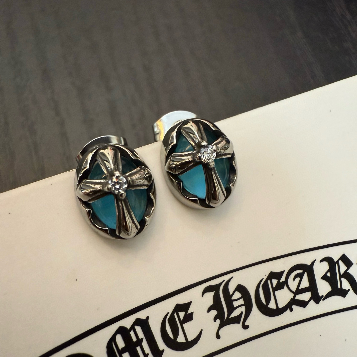 NO:641339,chrome heart blue diamond earrings, fine jewelry, chrome hearts, chrome hearts19860909chrome heart克罗心蓝钻耳钉,饰品精品,chrome hearts,chrome hearts,Jewelry