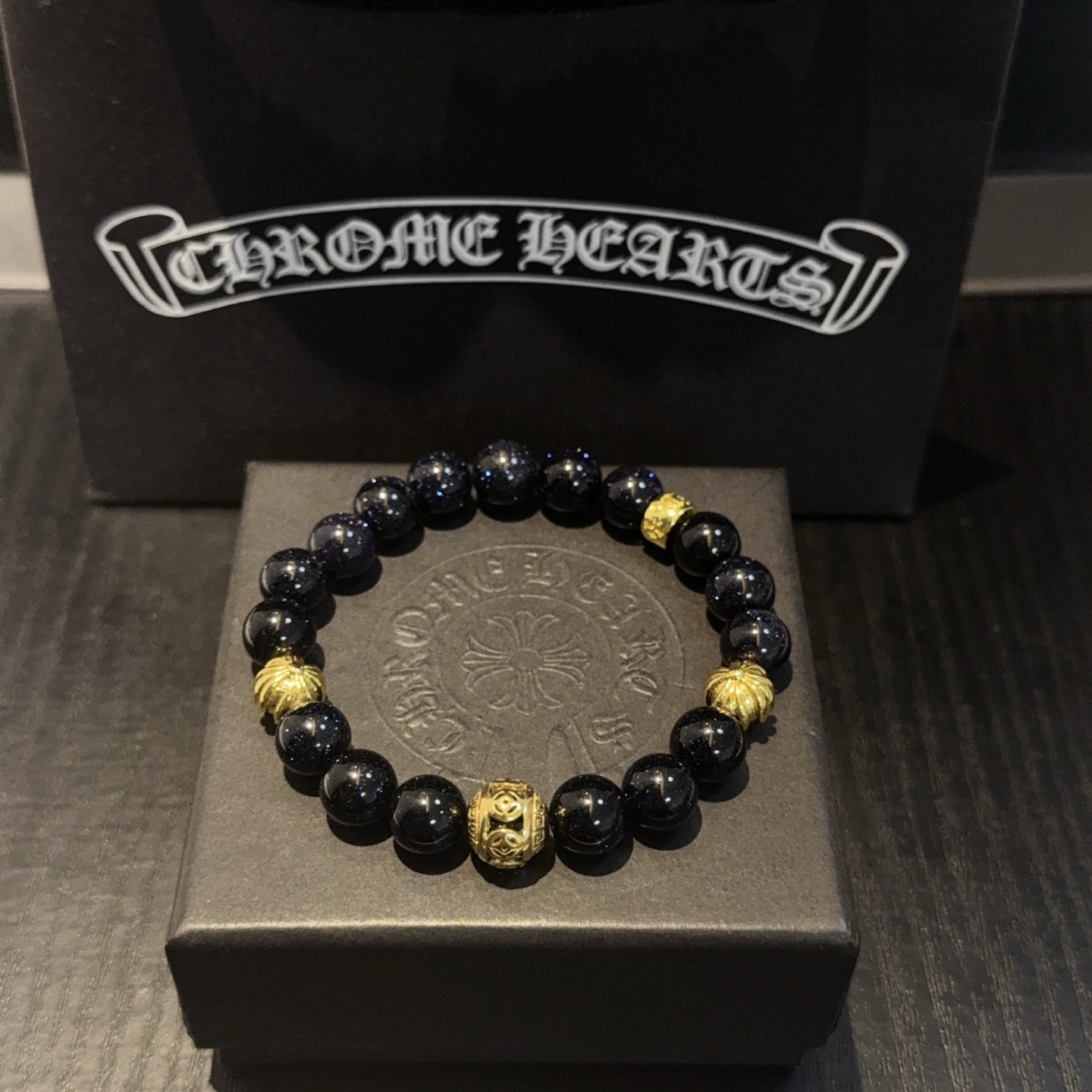 NO:643201,Batch of new [counter quality] Chrome Hearts classic retro multi-element obsidian bracelet, popular on Kuaishou/ins/Xiaohongshu, the different concave and convex shapes of the pattern design style are unique. The cross scout flower is the symbol of Chrome Hearts, so it is more durable. Genuine pattern-printing Chrome Hearts is different from the ordinary light version in the market. Match the version and standard quality. Look at the printing details. The degree of retro gray oxidation. Seiko version!  , jewelry boutique, chrome hearts, chrome hearts, bracelet19860909批 新款【专柜品质】Chrome Hearts克罗心 经典复古多元素黑曜石手串手链 ,快手/ins/小红书热门,凹凸造型不同的花纹设计风格呈现出与众不同 十字架童军花是克罗心的标志 所以更经久不衰 正品打版Chrome Hearts克罗心 区别市场普通轻版 对版对标品质 看字印细节 复古做旧灰氧程度.精工版本！,饰品精品,chrome hearts,chrome hearts,bracelet,Jewelry
