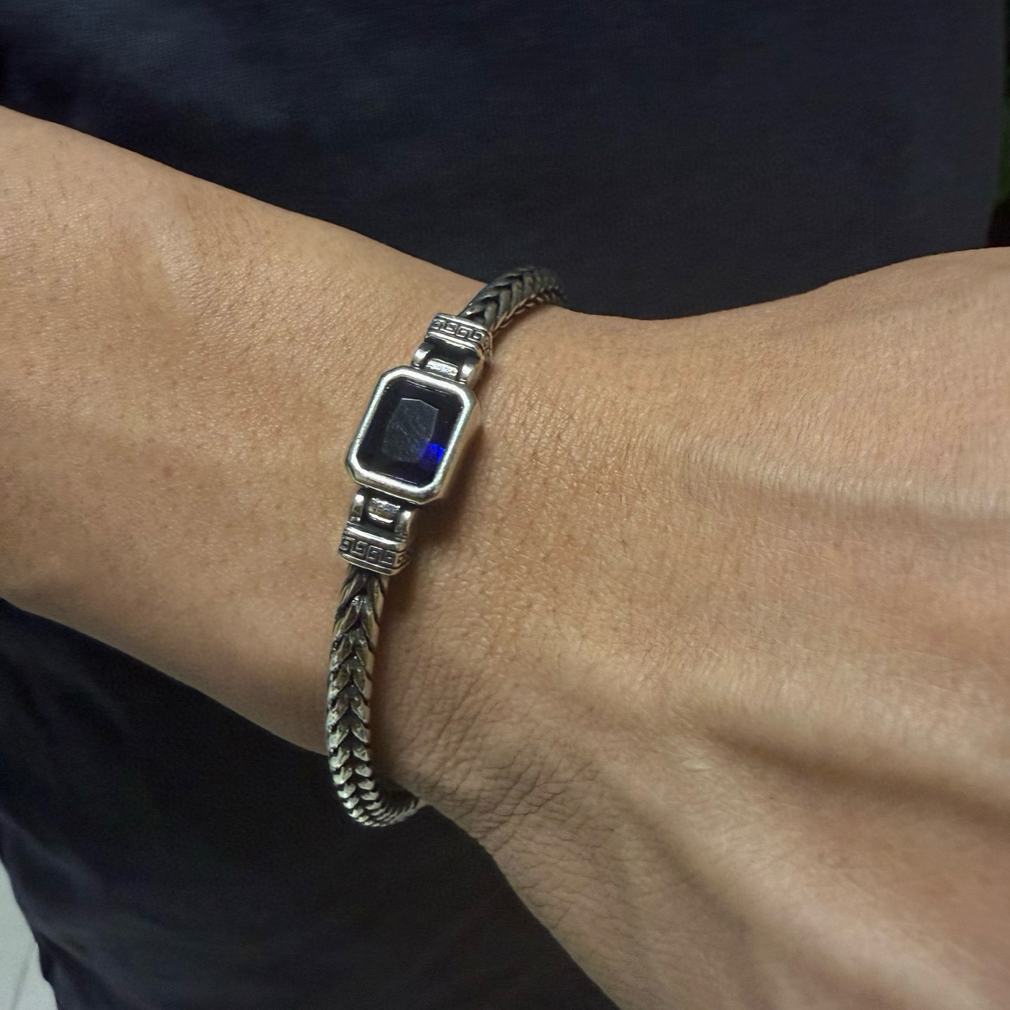 NO:643239,Counter-quality Chrome Hearts bracelet, different pattern design styles with concave and convex shapes, showing a distinctive cross. The Scout flower is the symbol of Chrome Hearts, so it is more durable. The genuine pattern-printed Chrome Hearts necklace is different from the ordinary light version in the market. Check the version and standard quality. Look at the printing details. The degree of retro gray oxidation. Seiko version!  !  !  Purely handmade ~ Authentic open mold fashion essentials. Can be worn by both men and women. Same style for couples. Official website original. Rock punk Thai silver style. Retro elements. Trendy and versatile!  , jewelry boutique, chrome hearts, chrome hearts, necklace, bracelet19860909专柜品质Chrome Hearts克罗心手链,凹凸造型不同的花纹设计风格 呈现出与众不同 十字架 童军花是克罗心的志 所以更经久不衰 正品打版Chrome Hearts克罗心项链区别市场普通轻版 对版对标品质 看字印细节 复古做旧灰氧程度.精工版本！！！ 纯手工打造 ～正品开模潮流时尚必备 男女均可佩戴 情侣同款 官网原版 摇滚朋克泰银风格 复古元素 潮流百搭！,饰品精品,chrome hearts,chrome hearts,necklace,bracelet,Jewelry