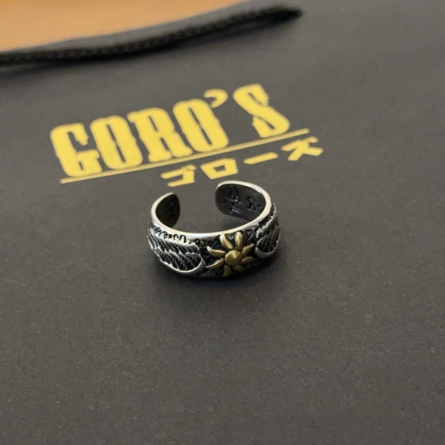 NO:642482,Batch [new product on the shelves] Goro’s Takahashi Goro open ring, top version, look for exclusive shooting, focus on the high-end market, absolutely different from the ordinary version!  The product details in the pictures are consistent with ZP!  Original production process, exquisite quality, purely handmade ~ Genuine open mold, fashionable must-have, can be worn by both men and women, same style for couples, rock punk Thai silver style, retro elements, trendy and versatile, same style as the official website, fine jewelry, ring19860909批【新品上架】Goro’s高桥吾郎开口戒指,顶级版本 认准独家拍摄 主攻高端市场 绝对区别普通版本！图片产品细节与ZP一致！原版制作工艺 精工品质 纯手工打造 ～正品开模潮流时尚必备 男女均可佩戴 情侣款同款 摇滚朋克泰银风格 复古元素 潮流百搭 官网同款,饰品精品,ring,Jewelry