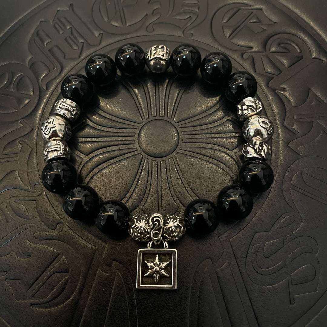 NO:642554,New [counter quality] Chrome Hearts classic retro multi-element obsidian bracelet, popular on Kuaishou/ins/Xiaohongshu, the different concave and convex shapes are different in pattern design style. The cross scout flower is the symbol of Chrome Hearts, so it is more durable. Genuine type-printing Chrome Hearts distinguishes the ordinary light version in the market. Match the version and standard quality. Look at the printing details. The degree of retro gray oxidation. Seiko version!  , jewelry boutique, chrome hearts, chrome hearts, bracelet19860909新款【专柜品质】Chrome Hearts克罗心经典复古多元素黑曜石手串手链 ,快手/ins/小红书热门,凹凸造型不同的花纹设计风格呈现出与众不同 十字架童军花是克罗心的标志 所以更经久不衰 正品打版Chrome Hearts克罗心 区别市场普通轻版 对版对标品质 看字印细节 复古做旧灰氧程度.精工版本！,饰品精品,chrome hearts,chrome hearts,bracelet,Jewelry