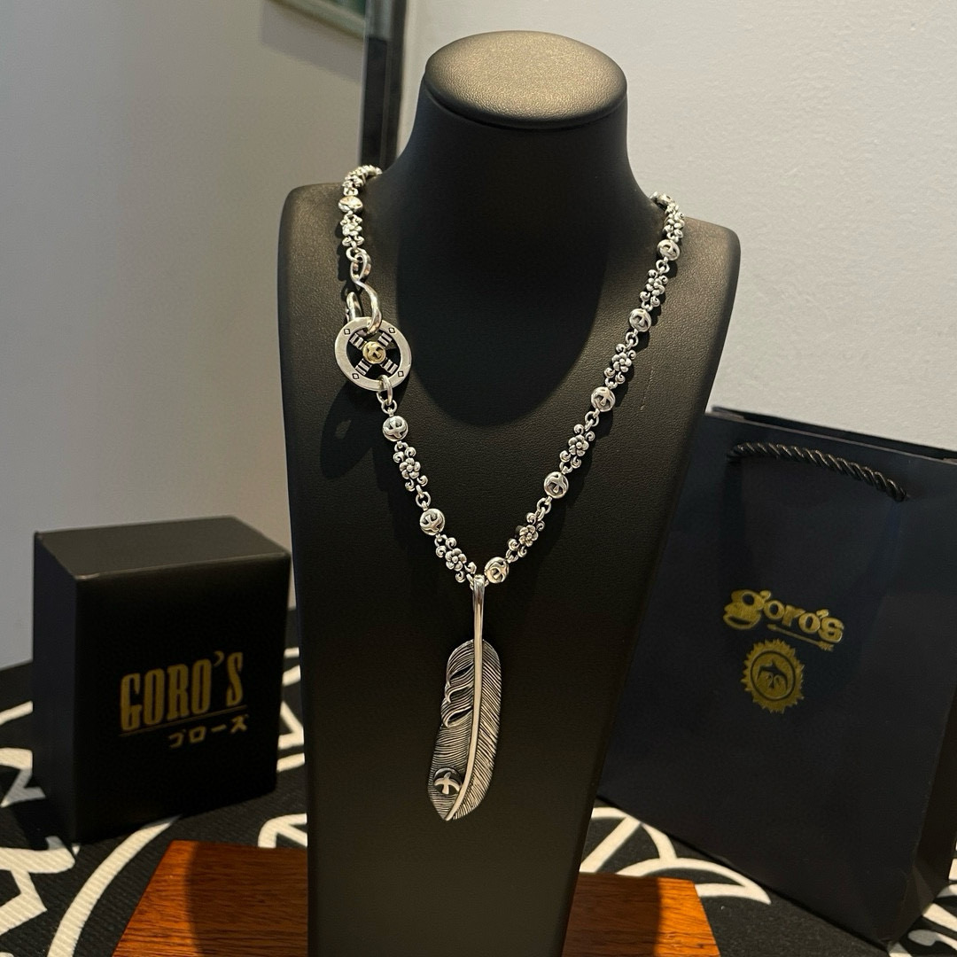 💰150     【新品上架】Goro&rsquo;s高桥吾郎复古羽毛吊坠 高桥经典飞鸟项链  顶级版本 认准独家拍摄 主攻高端市场 绝对区别普通版本！图片产品细节与ZP一致！原版制作工艺 精工品质 纯手工打造 ～正品开模💝潮流时尚必备 男女均可佩戴 情侣款同款 摇滚朋克泰银风格 复古元素 潮流百搭 官网同款❤️