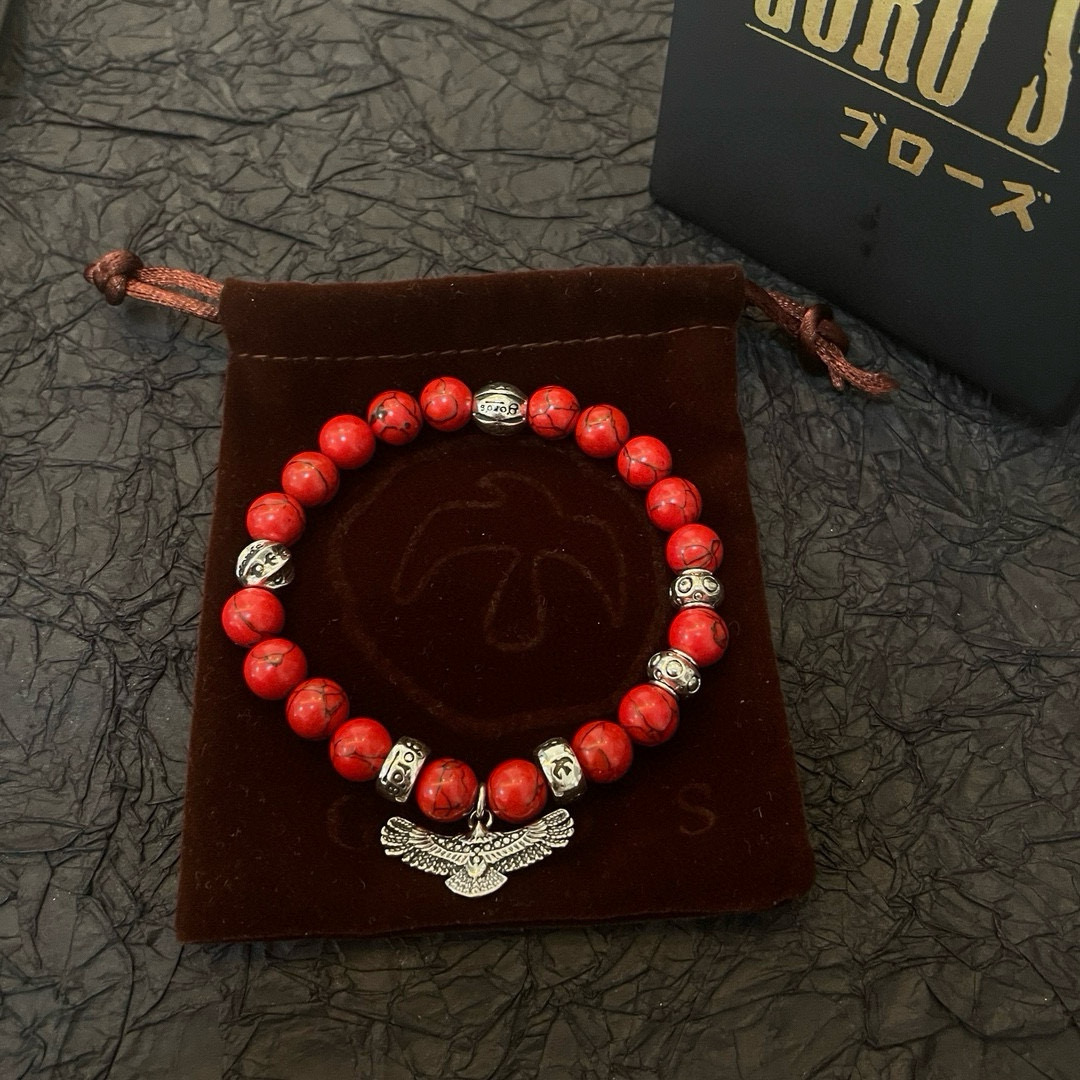 批💰145【新品上架】Goro&rsquo;s高桥吾郎红松石老鹰手串手链，顶级版本 认准独家拍摄 主攻高端市场 绝对区别普通版本！图片产品细节与ZP一致！原版制作工艺 精工品质 纯手工打造 ～正品开模💝潮流时尚必备 男女均可佩戴 情侣款同款 摇滚朋克泰银风格 复古元素 潮流百搭 官网同款❤️