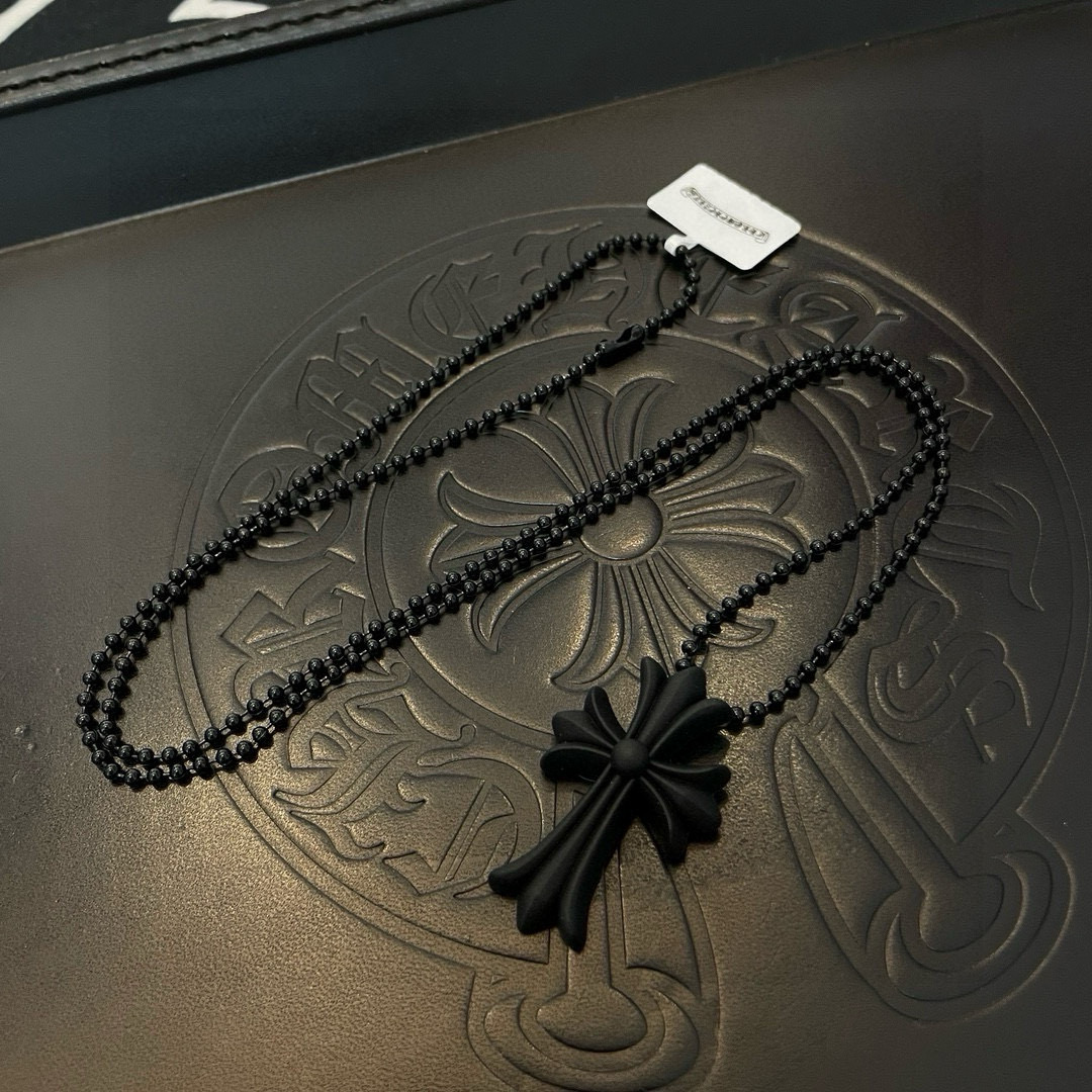 Chrome Hearts 新款Chrome Hearts 克罗心十字架树脂项链 工艺 颜色非常俏皮