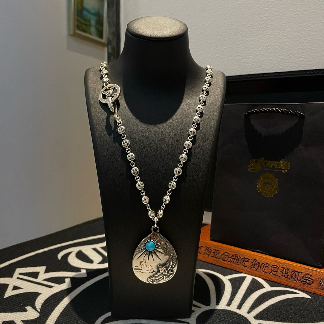 NO:678618,Batch of [new products on the shelves] Goro’s Goro Takahashi silver turquoise eagle pendant, Takahashi classic bird necklace, top version, exclusive photo shoot, focusing on the high-end market, popular model in Kuaishou/ins/Xiaohongshu, absolutely different from the ordinary version!  The product details in the pictures are consistent with ZP!  Original production process, exquisite quality, purely handmade ~ Authentic mold opening, trendy and fashionable must-have, can be worn by both men and women, the same style for couples, rock punk Thai silver style, retro elements, trendy and versatile, the same style as the official website, boutique jewelry, necklace19860909批【新品上架】Goro’s高桥吾郎银牌松石老鹰吊坠,高桥经典飞鸟项链,顶级版本,认准独家拍摄,主攻高端市场 ,快手/ins/小红书热门款,绝对区别普通版本！图片产品细节与ZP一致！原版制作工艺 精工品质 纯手工打造 ～正品开模潮流时尚必备 男女均可佩戴 情侣款同款 摇滚朋克泰银风格 复古元素 潮流百搭 官网同款,饰品精品,necklace,Jewelry