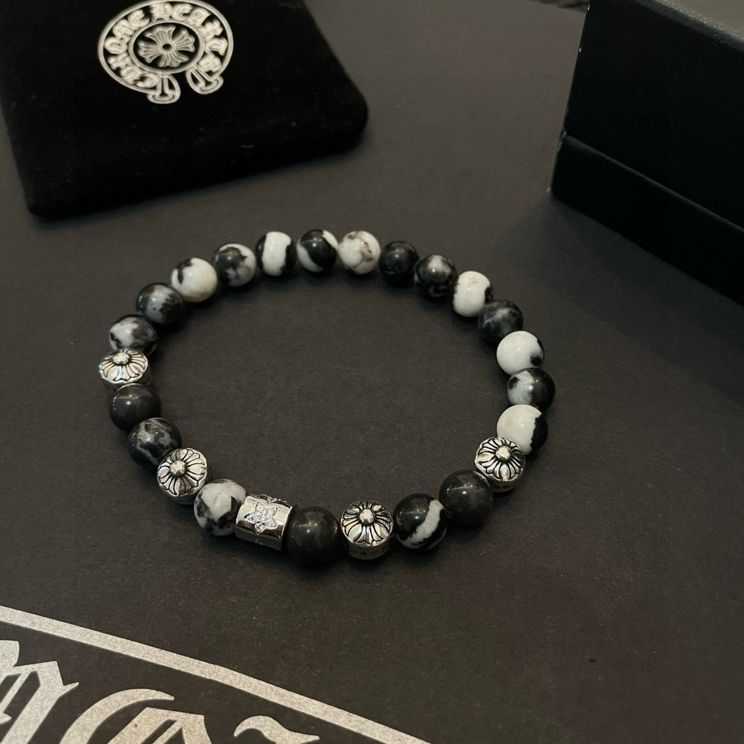 新款【专柜品质】Chrome Hearts克罗心 经典复古多元素手链 凹凸造型不同的花纹设计风格呈现出与众不同 十字架童军花是克罗心的标志 3
