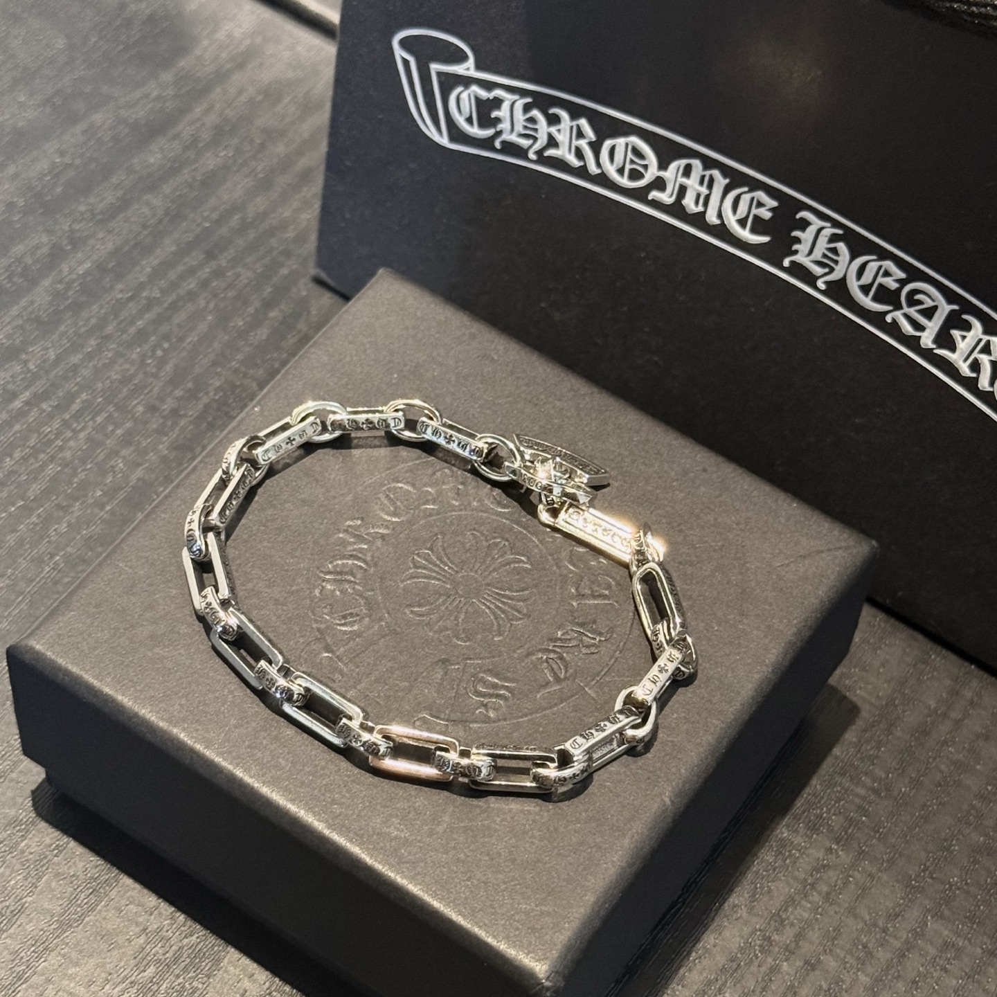 Ferragamo Haute Couture Haute Couture Fine Jewelry Necklace Bracelet 2